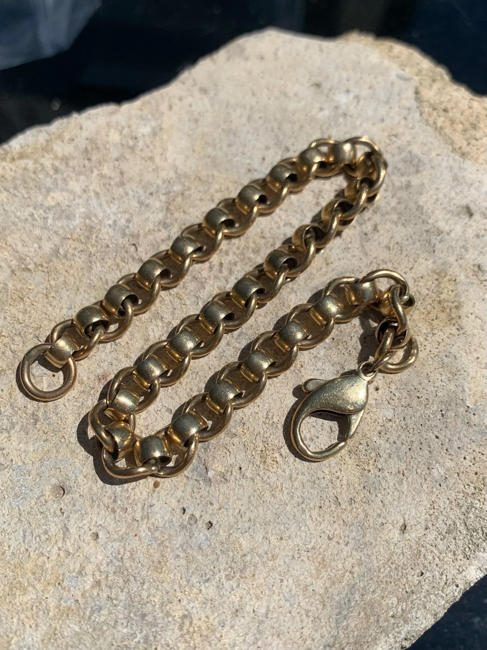 8D0E2BCB-93BD-4751-8868-44F64046620C