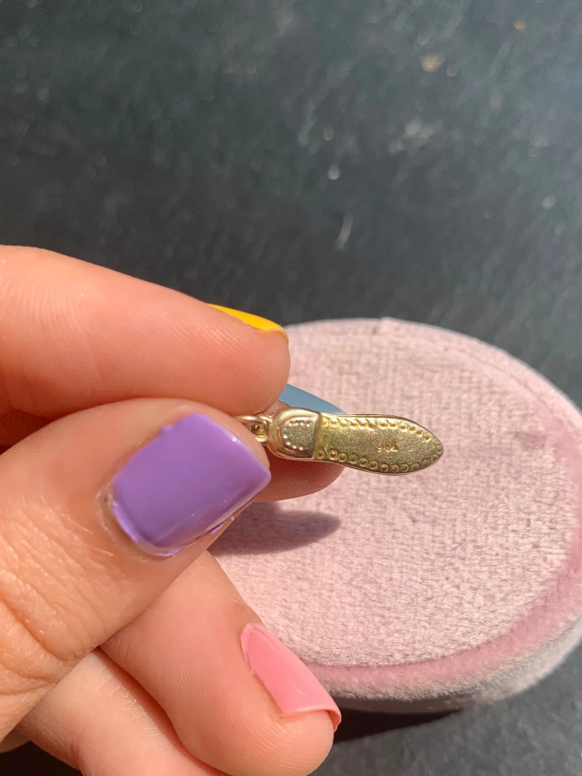 F2CAC159-87FD-4C5D-BFC7-876C74DF985C