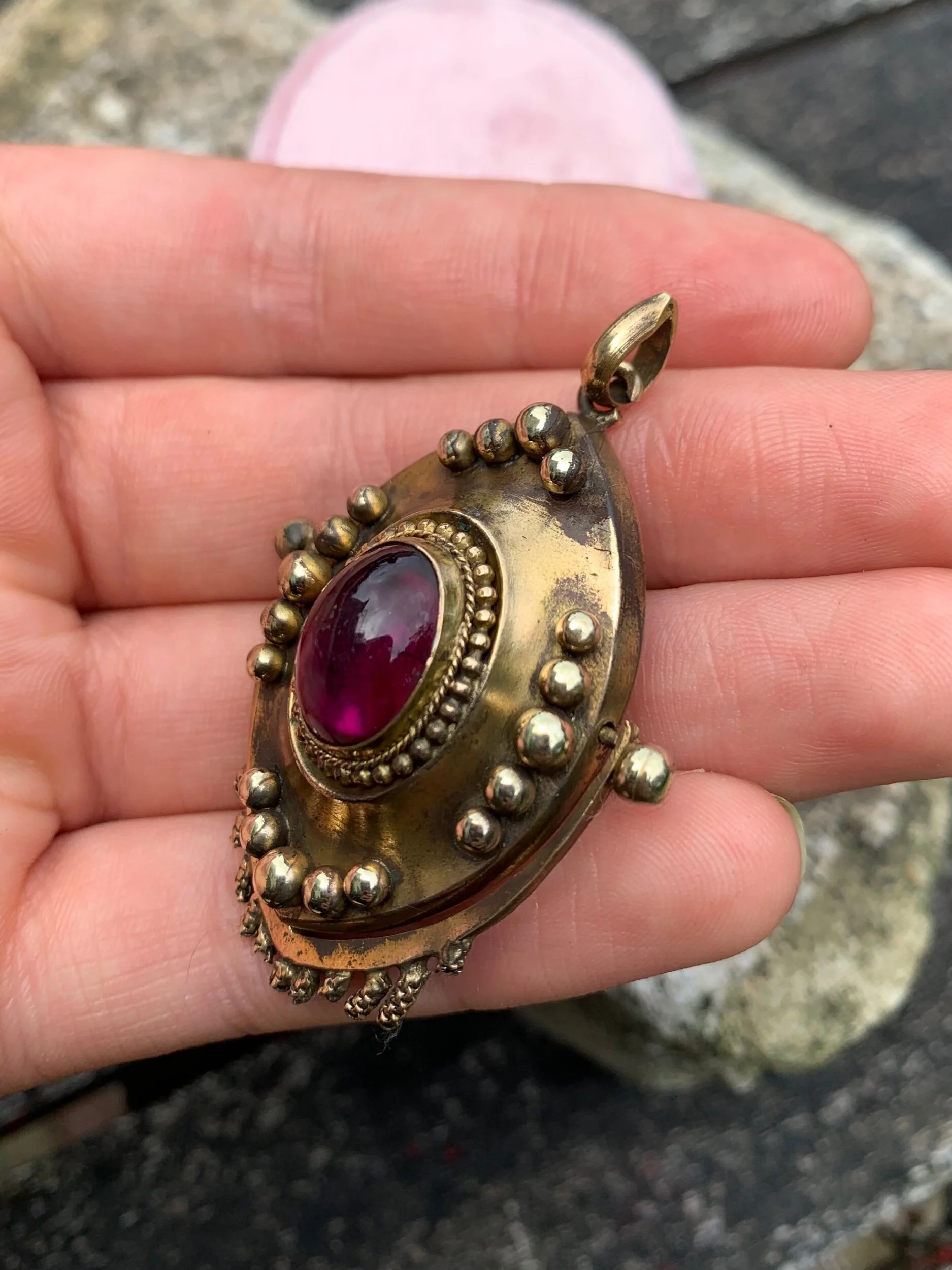 BAB1BF57-51B6-4D9B-AF98-FBC66737119F