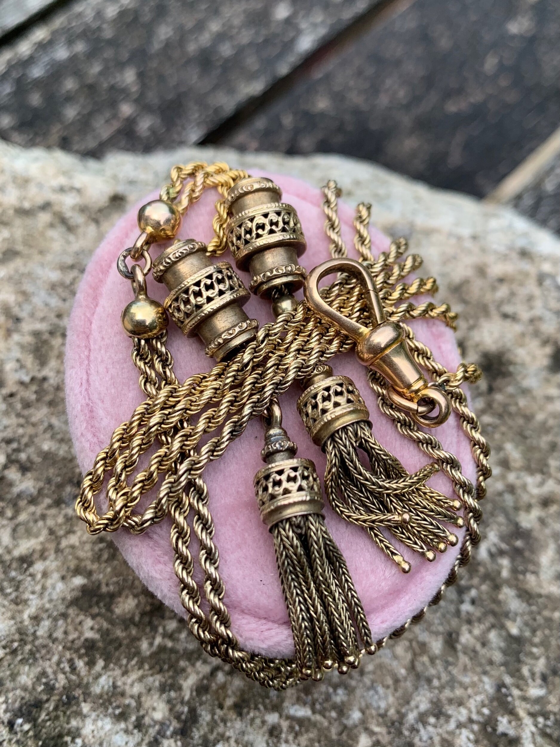 E08CA307-C903-4D1E-8B67-7BD8006FD2D2