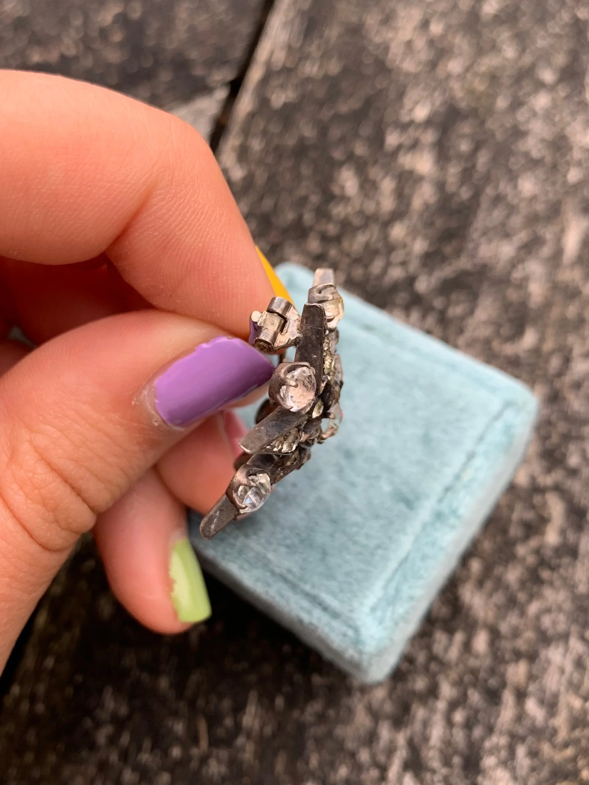 7491D5F7-2C88-449C-94FF-73C30809E03F