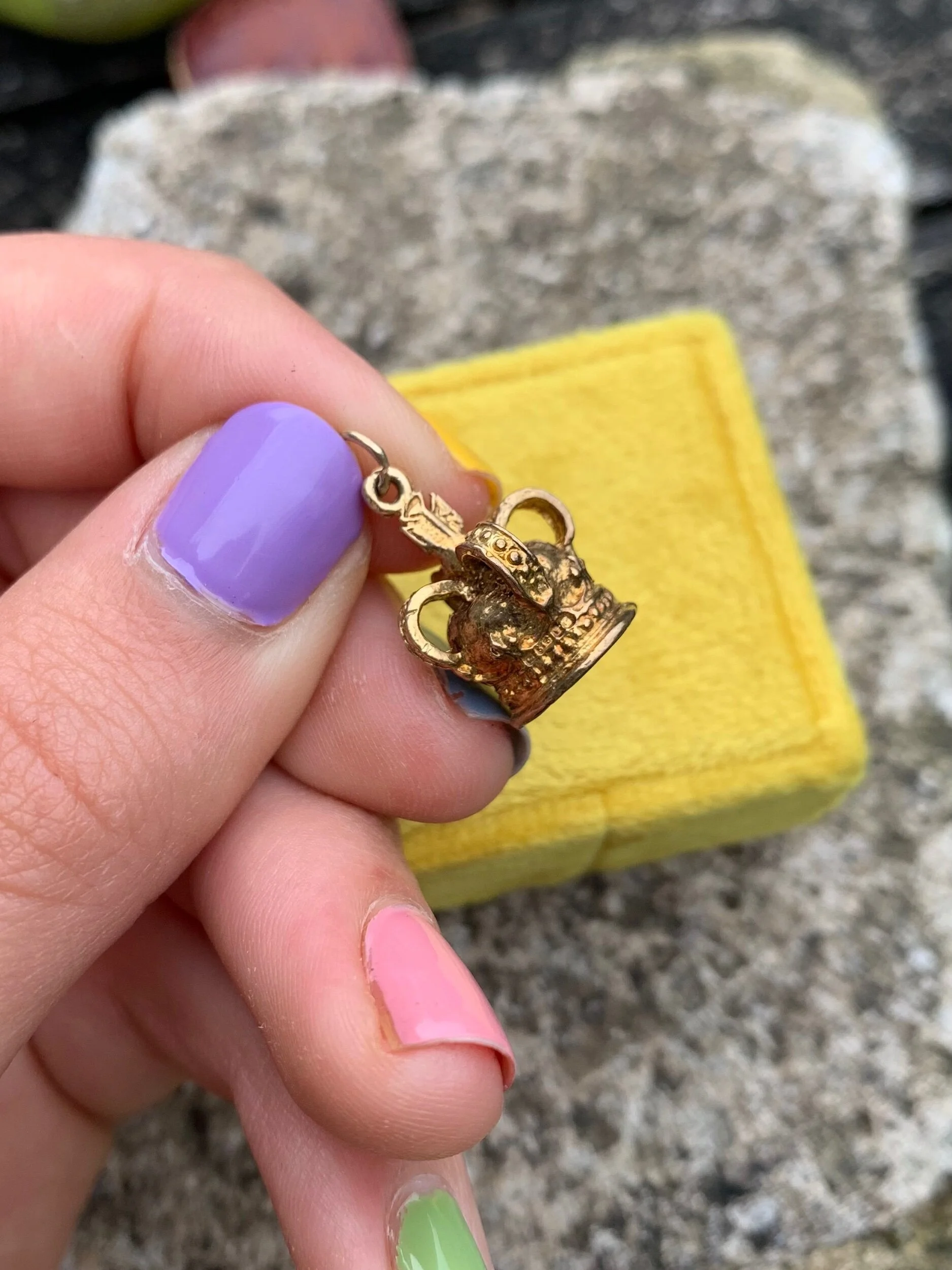 05DD5717-8311-4926-B3A7-288D85258798