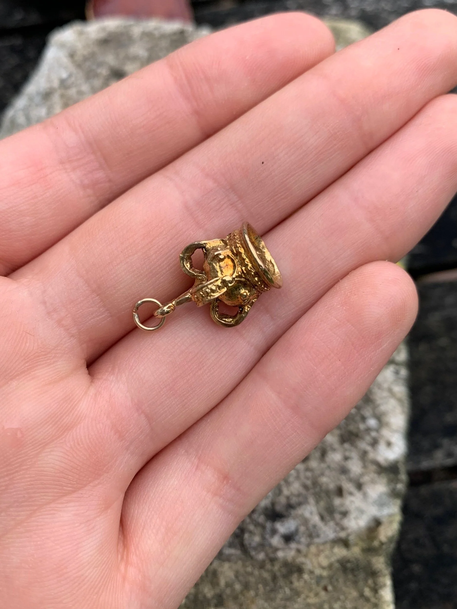 5E943F0E-58A3-4F09-A65C-3D8AD6B5006A