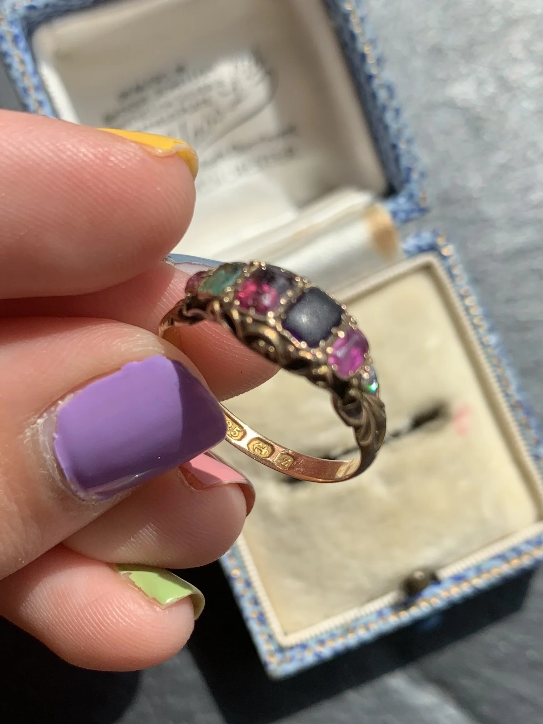 4F2FCB1D-464A-43A9-8EA8-1F403593B6CB