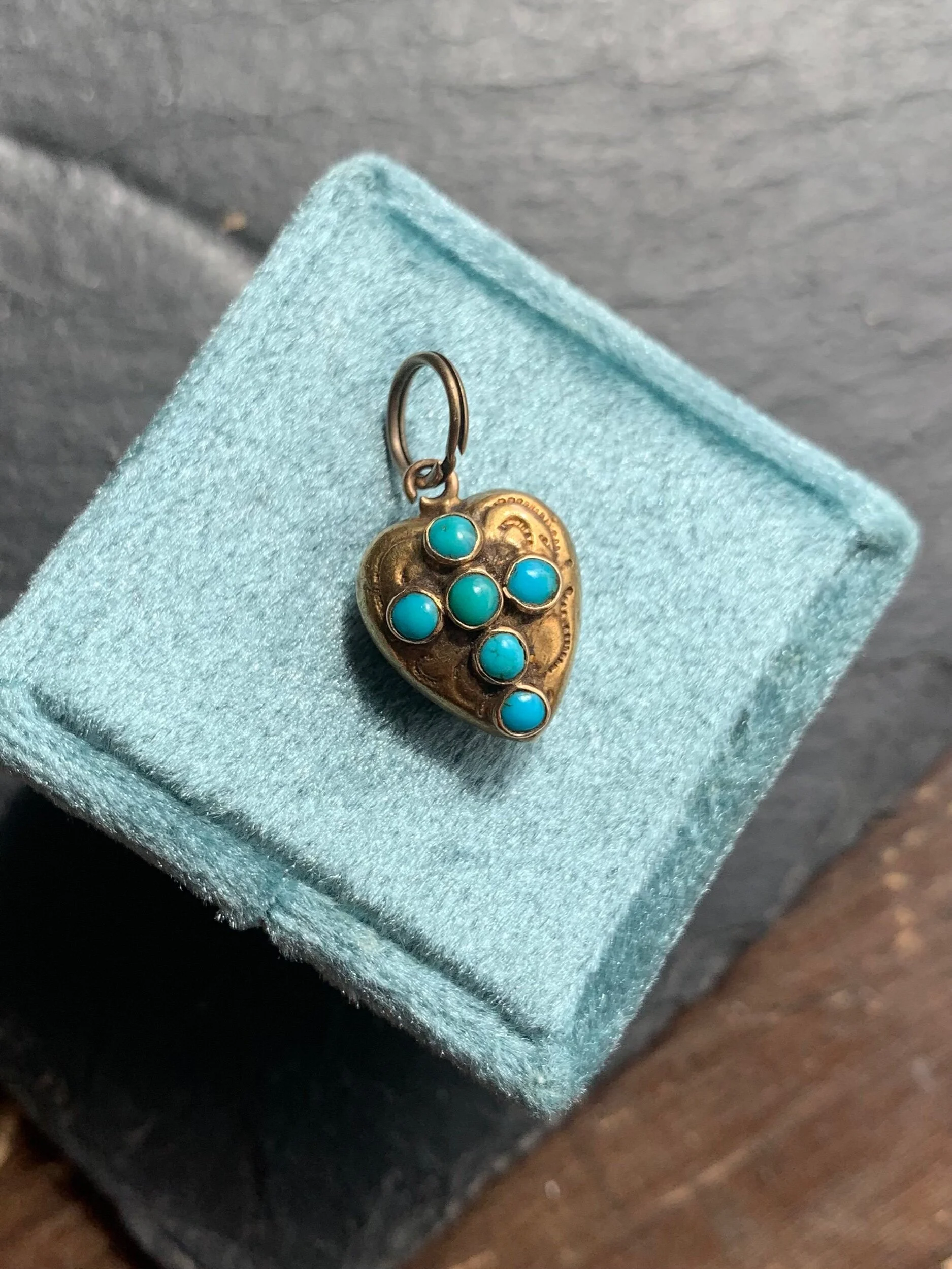 0FB5DEC3-9882-4DC5-AFAC-75831CE22510