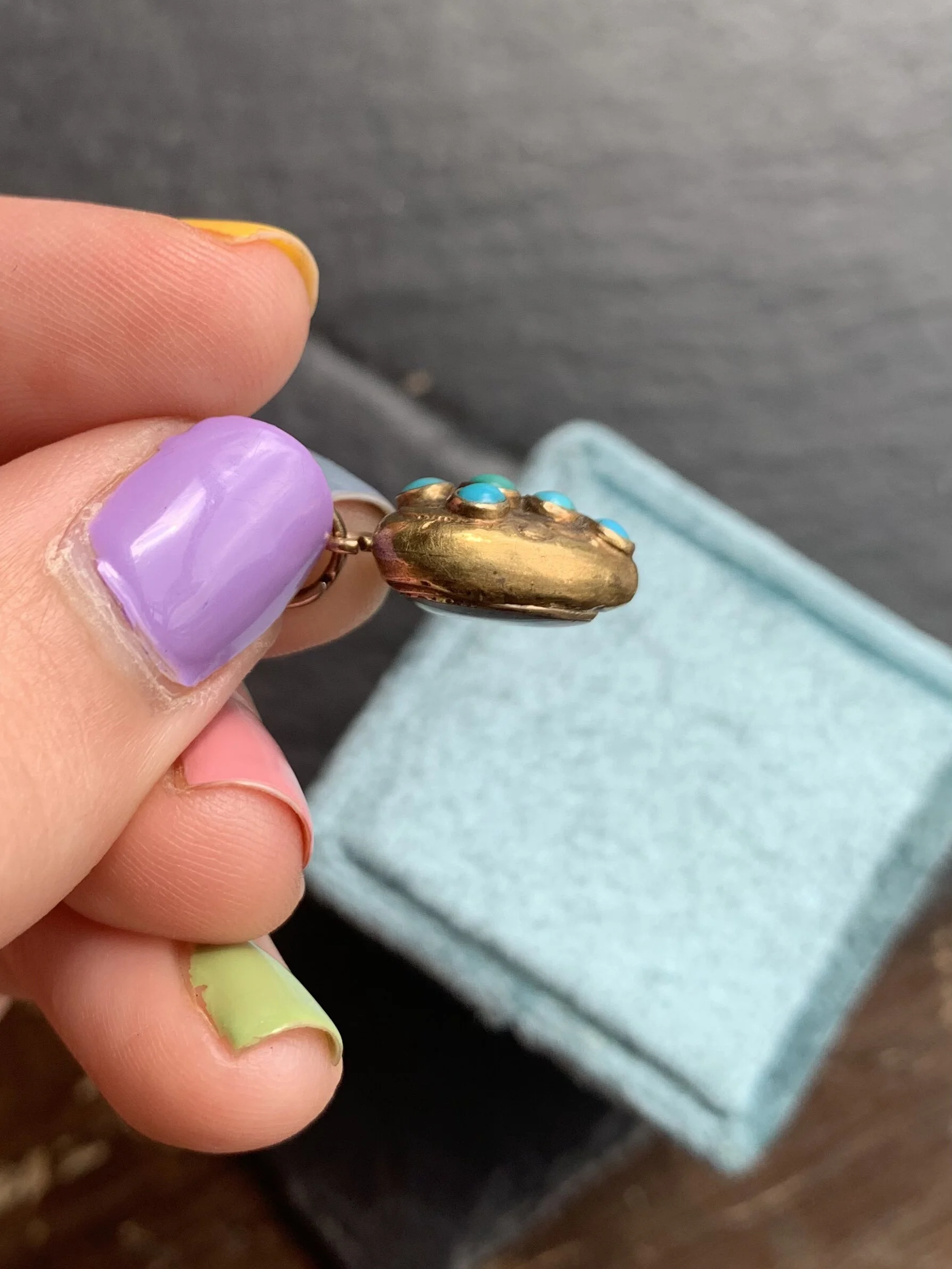 0565EEF9-60E6-46D2-A938-408560025BD9