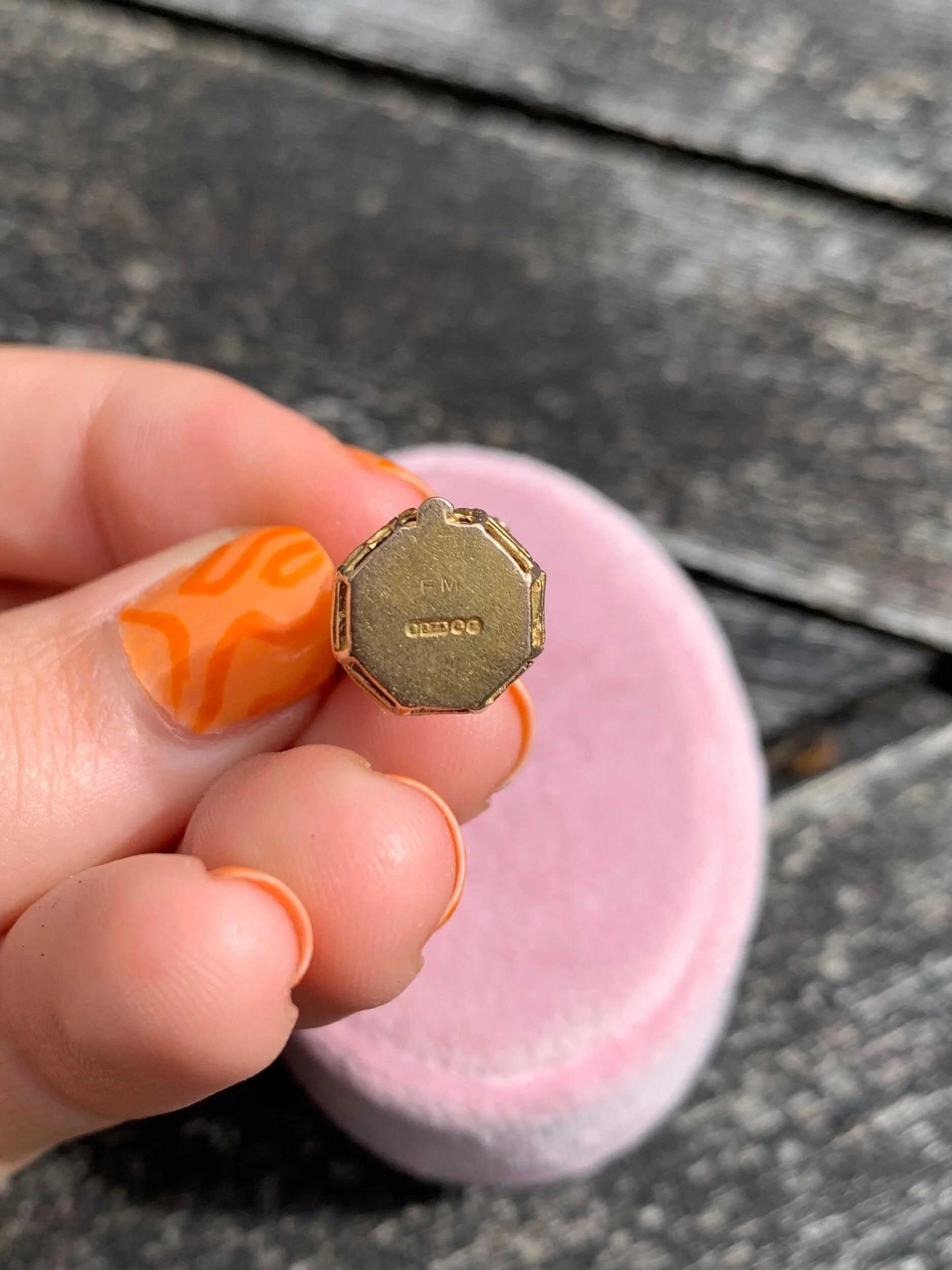 D192A6A0-5717-4194-9D96-4E1352F581D4