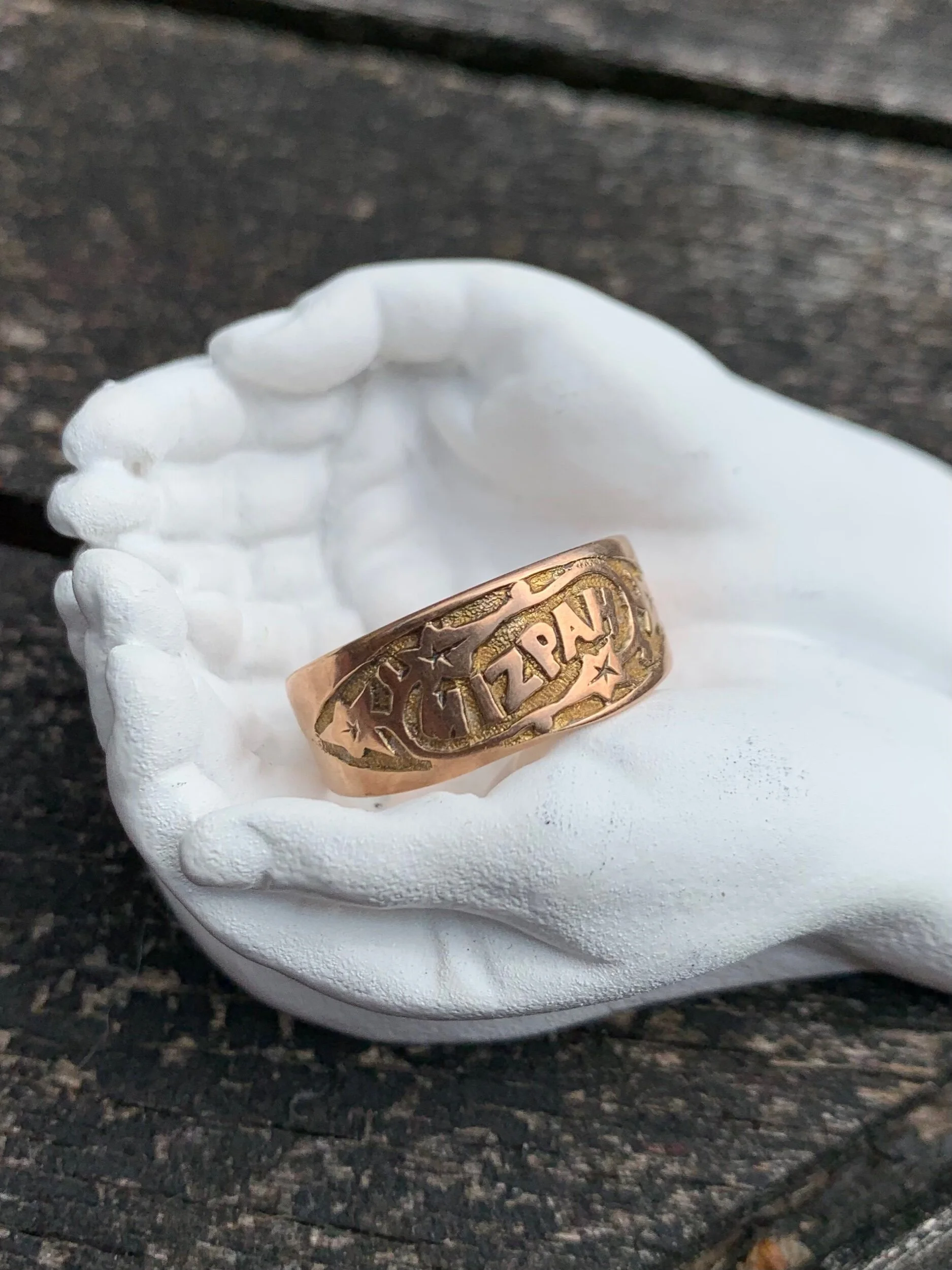 4BB7B244-24B8-4D72-8AB2-EFA1225A5E7F