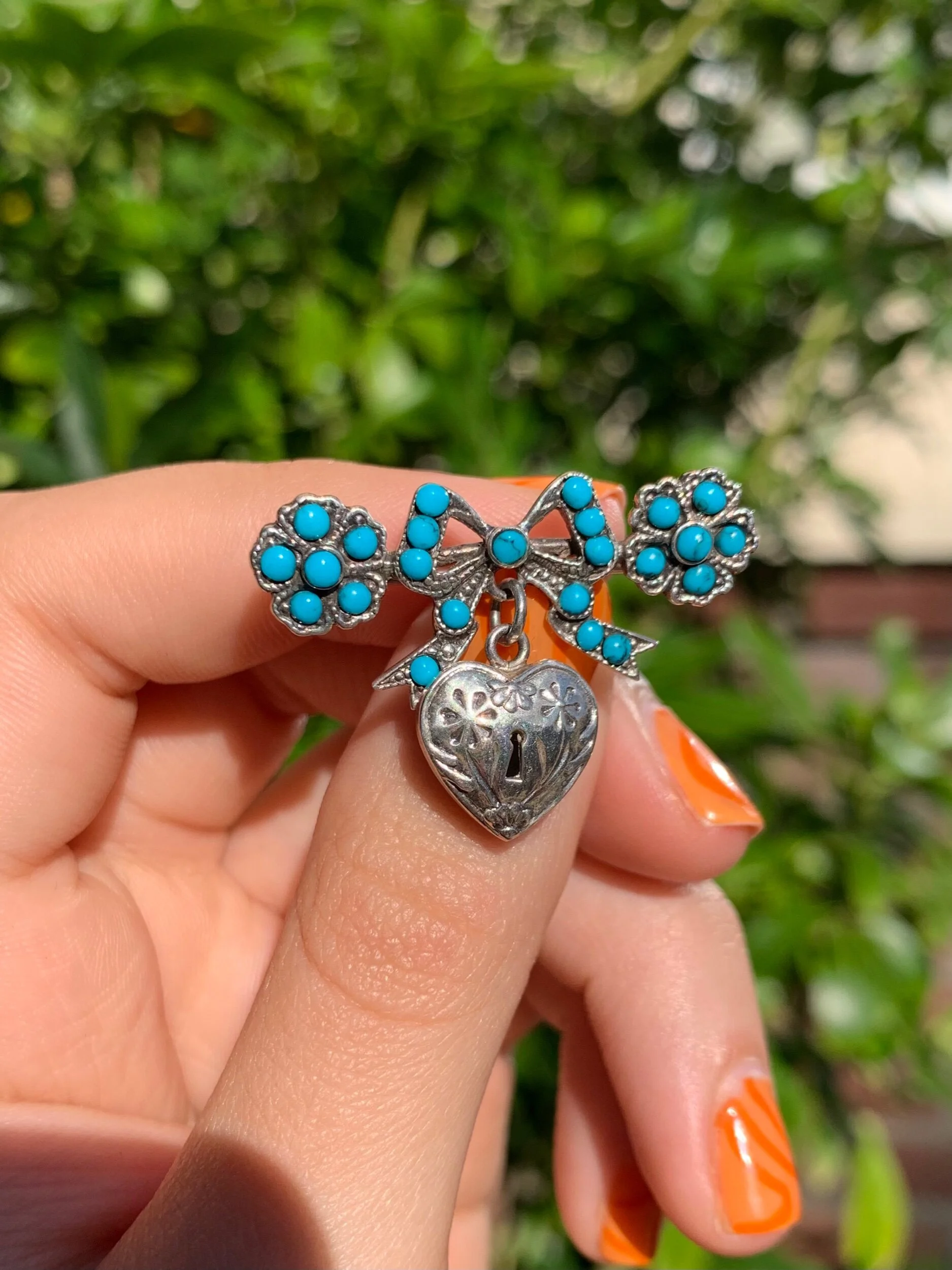 DA76A92C-F563-40B2-879D-DA37805598BF