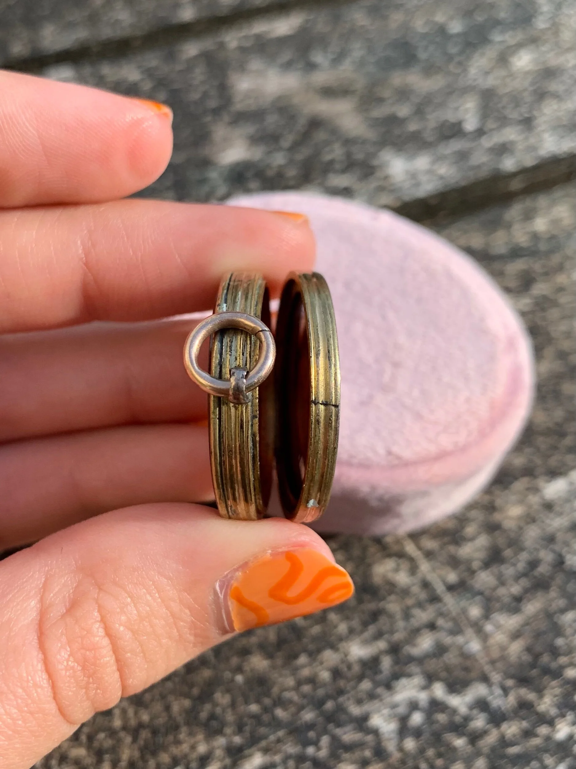 C5460925-94BC-4F25-8F4A-4D0282450E01