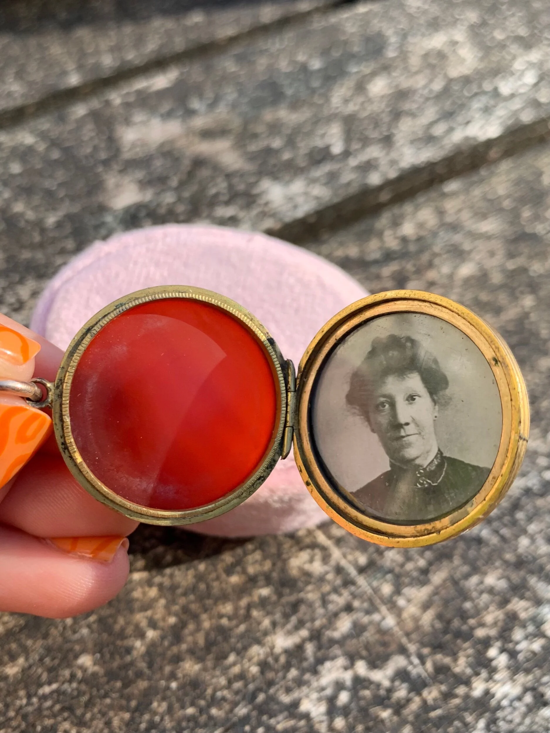 4687DA90-3C6A-4088-8B9F-14DE5CC21446