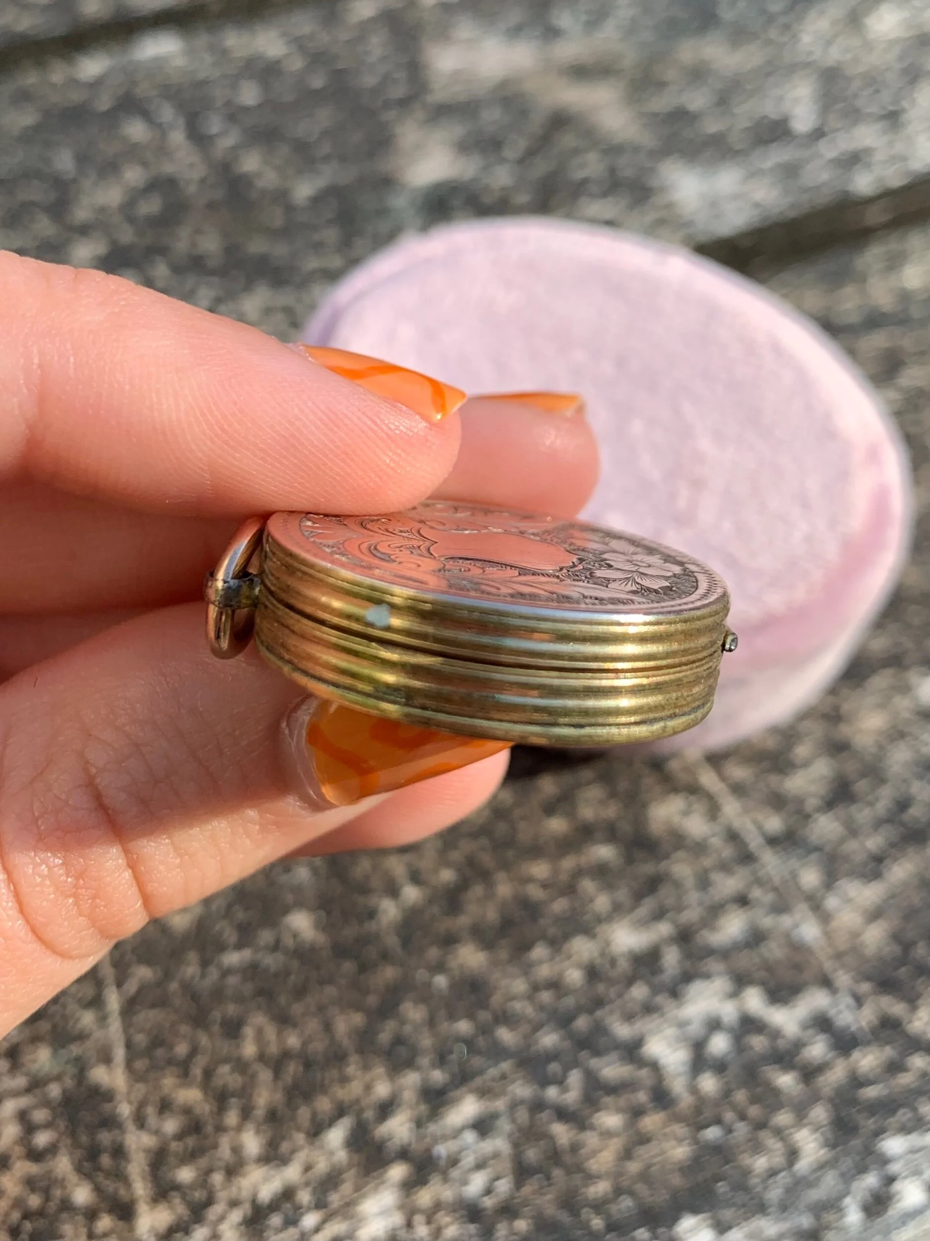 C1C176B2-CB79-4A19-9BD9-AE11FCCF0C22