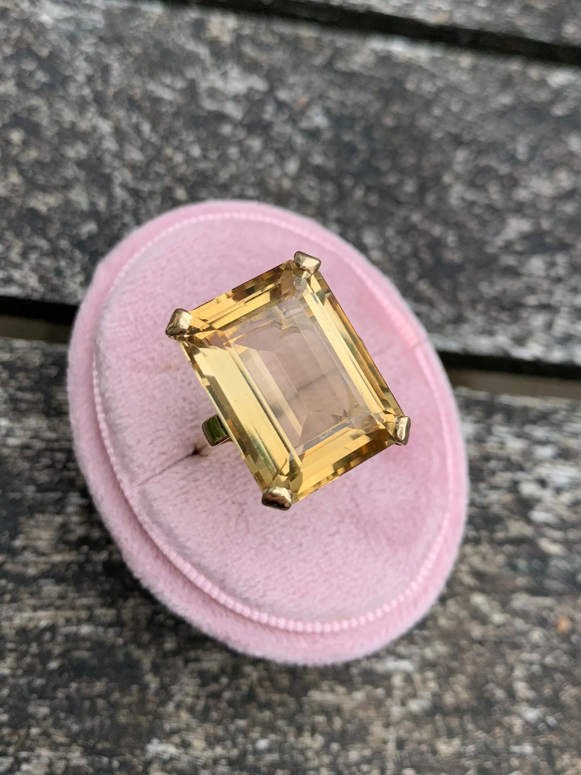 B8D110E4-8A44-4195-A3FC-C7E9FFA02B7A