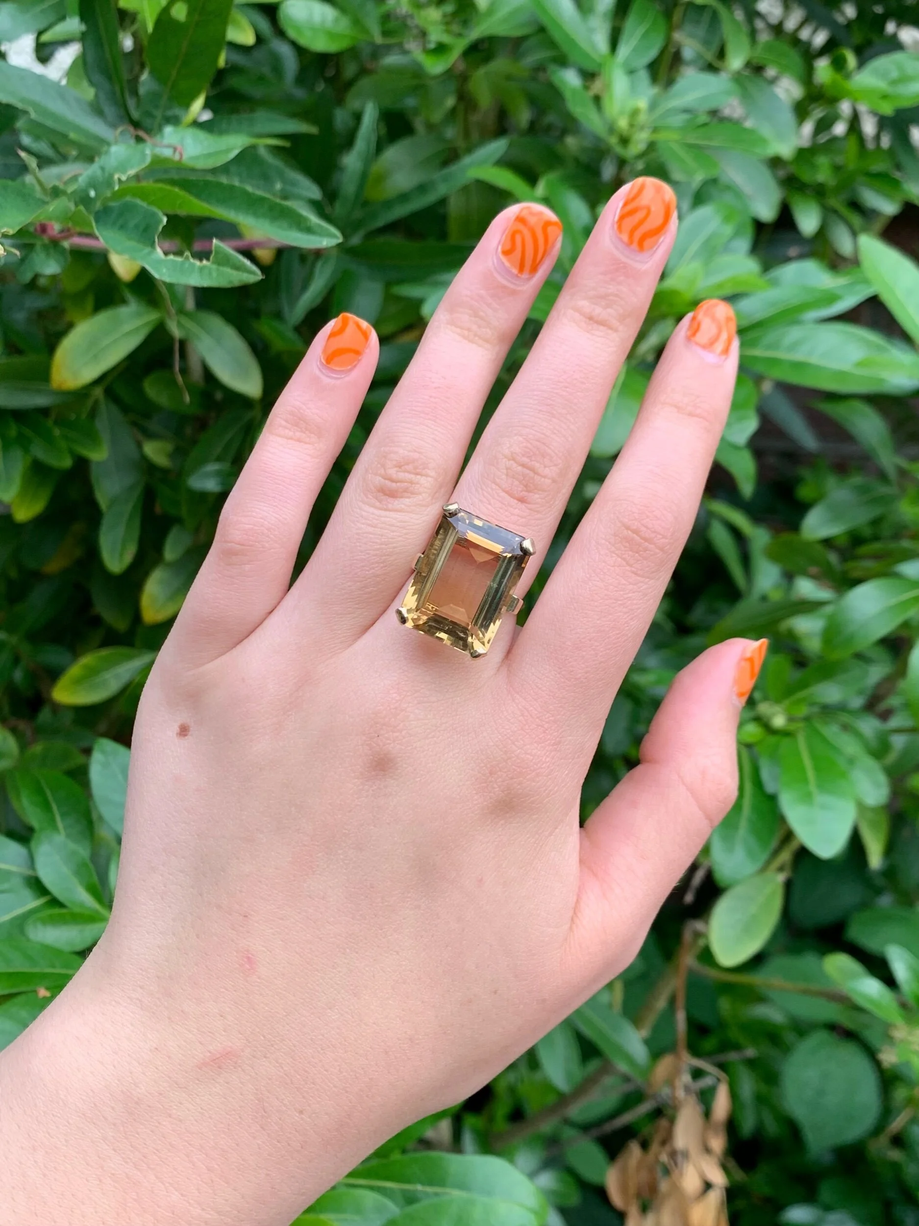 C6A14F96-9B89-43E4-89C3-A2EBC599A252