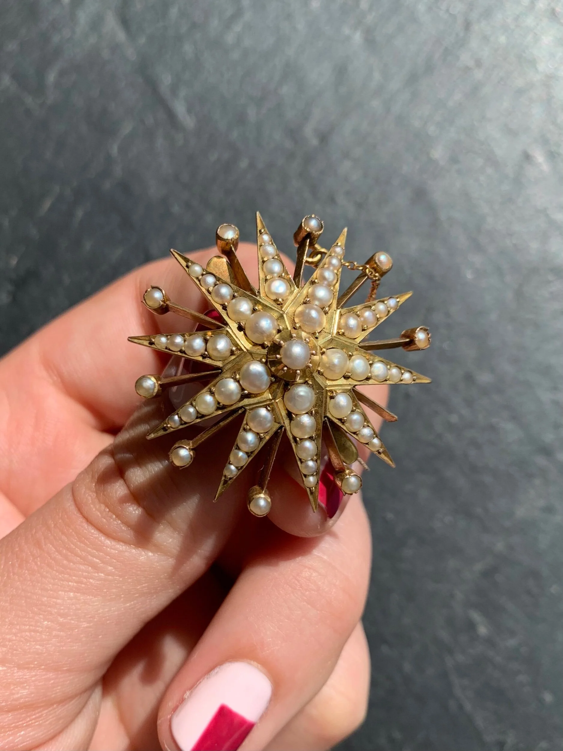 BCF35D07-5501-4B6B-A329-F663947100EE