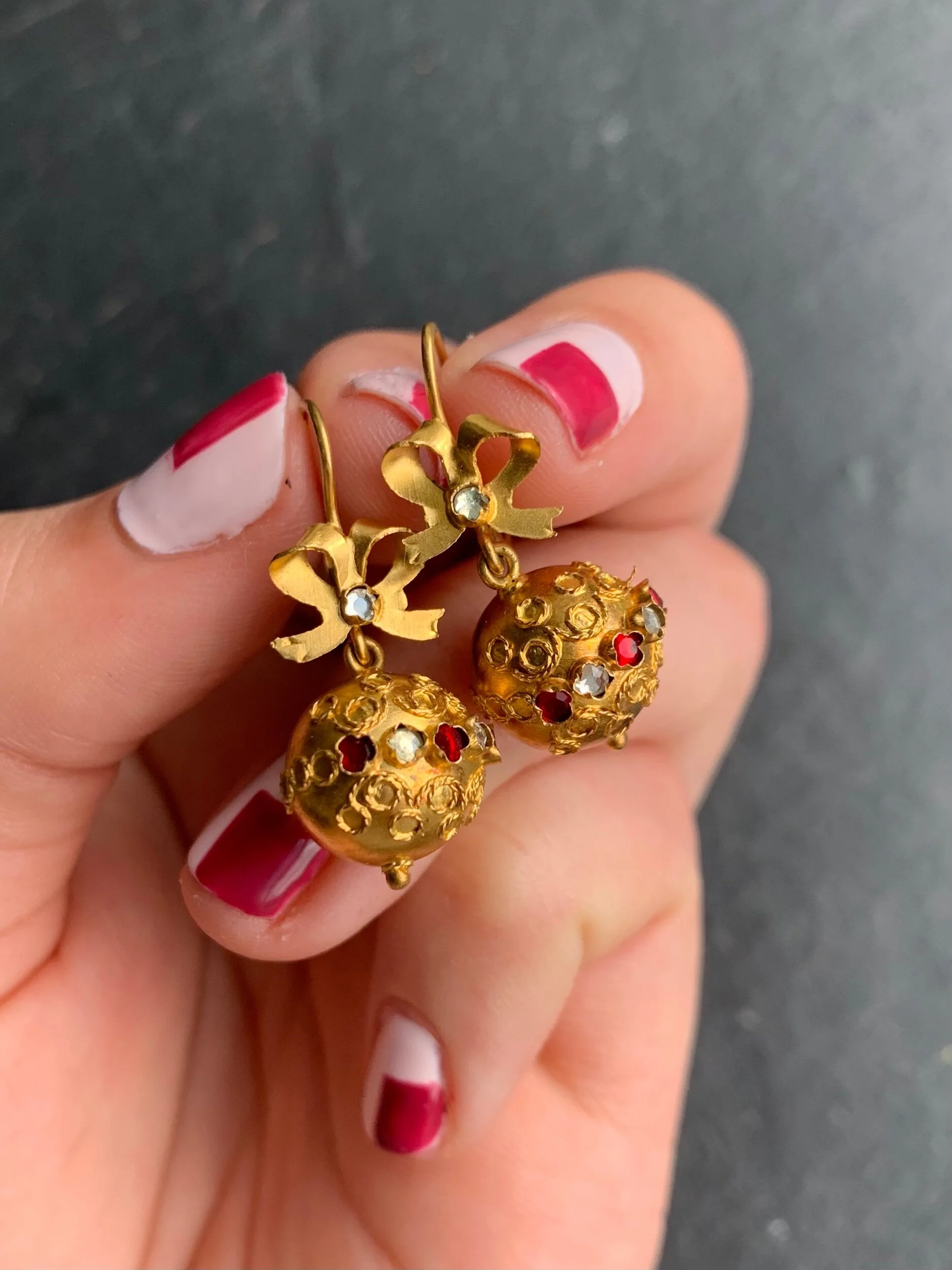 112A2A37-F522-4343-8A89-529E047A96A2