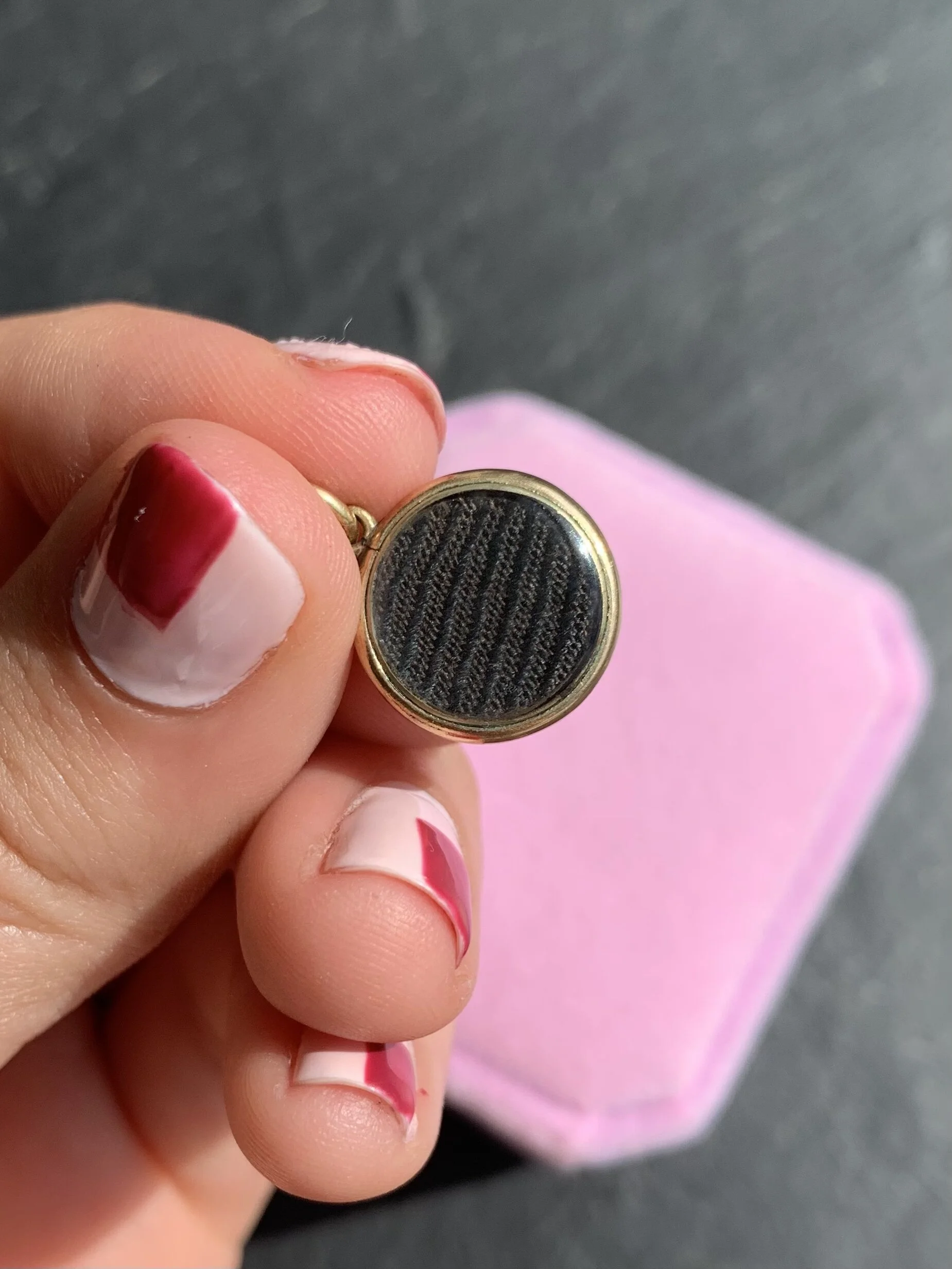 DFFF293E-E55B-4282-8496-483BE571F058