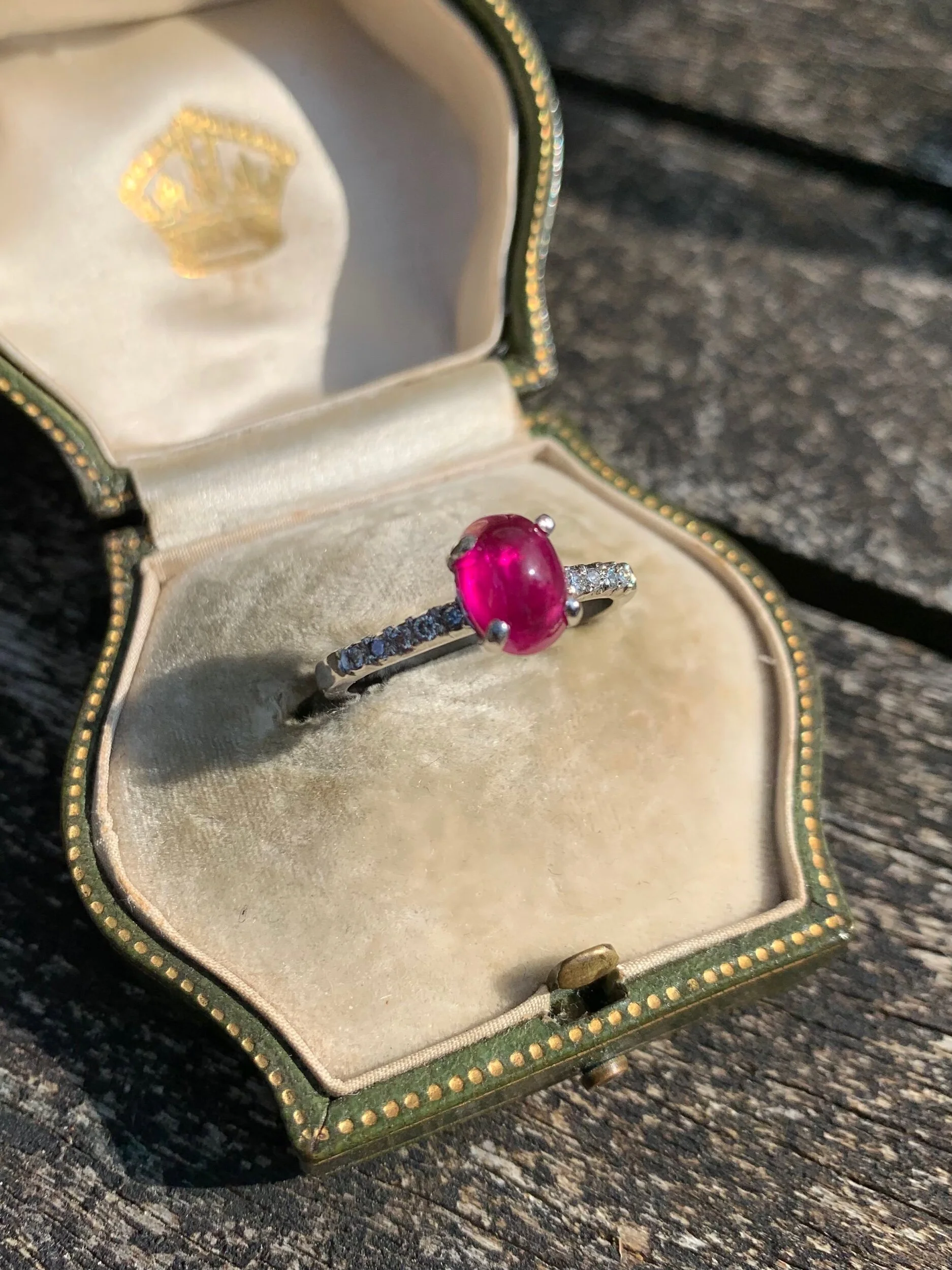 C5EBED7B-D79B-4751-B159-2A403EF1E545