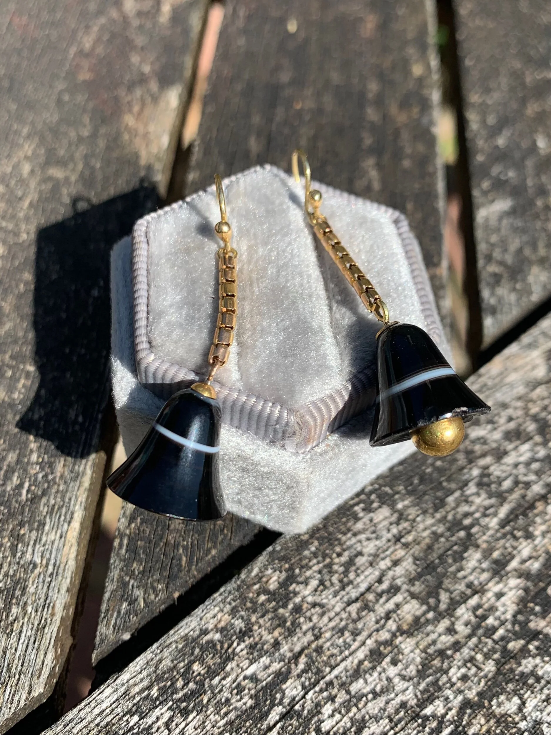 6888BC9F-FFC7-4008-B5D4-36DB4A069BD1