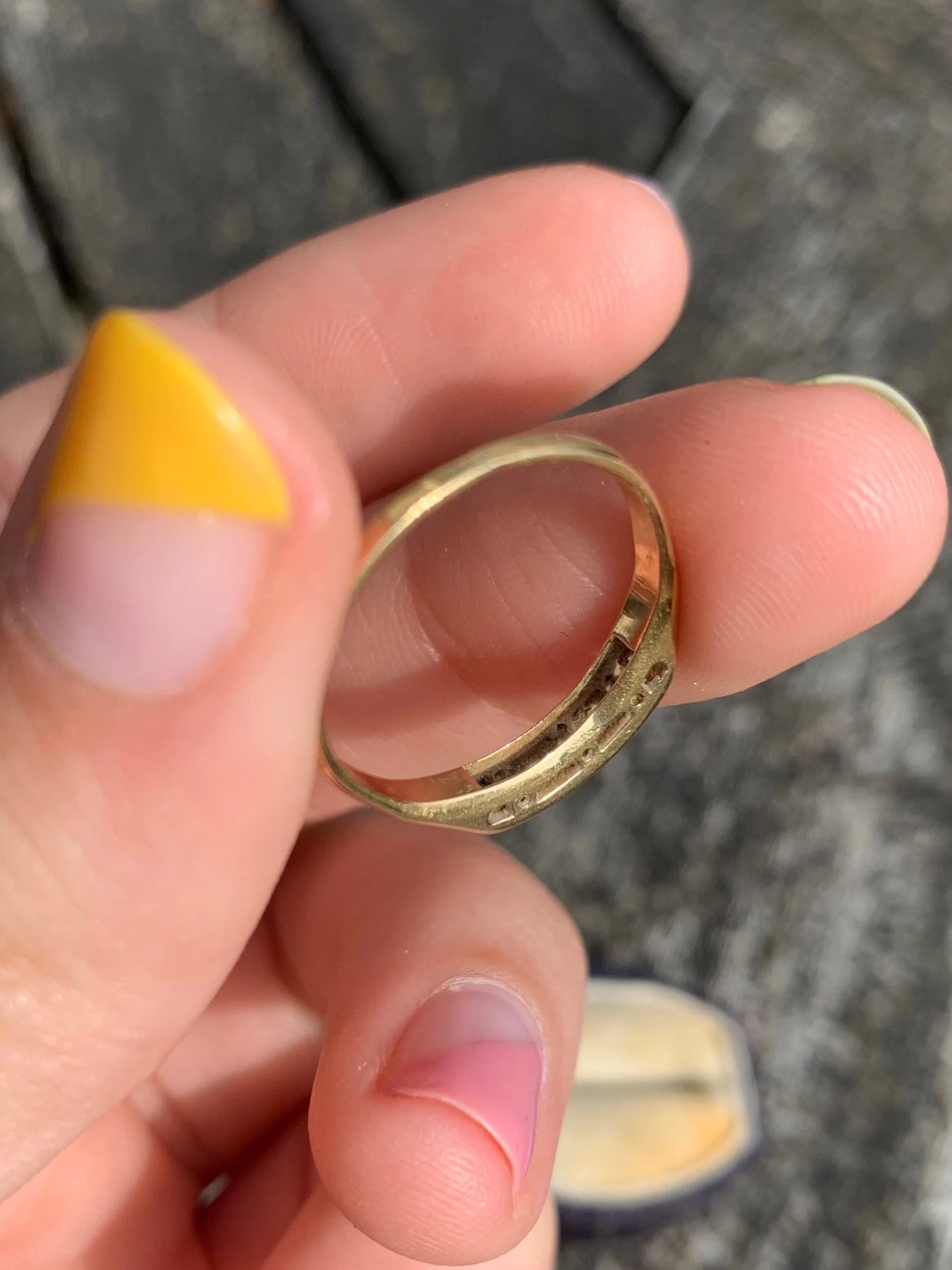 AF3A934E-96D7-4BA1-81AC-8C08B23673FB