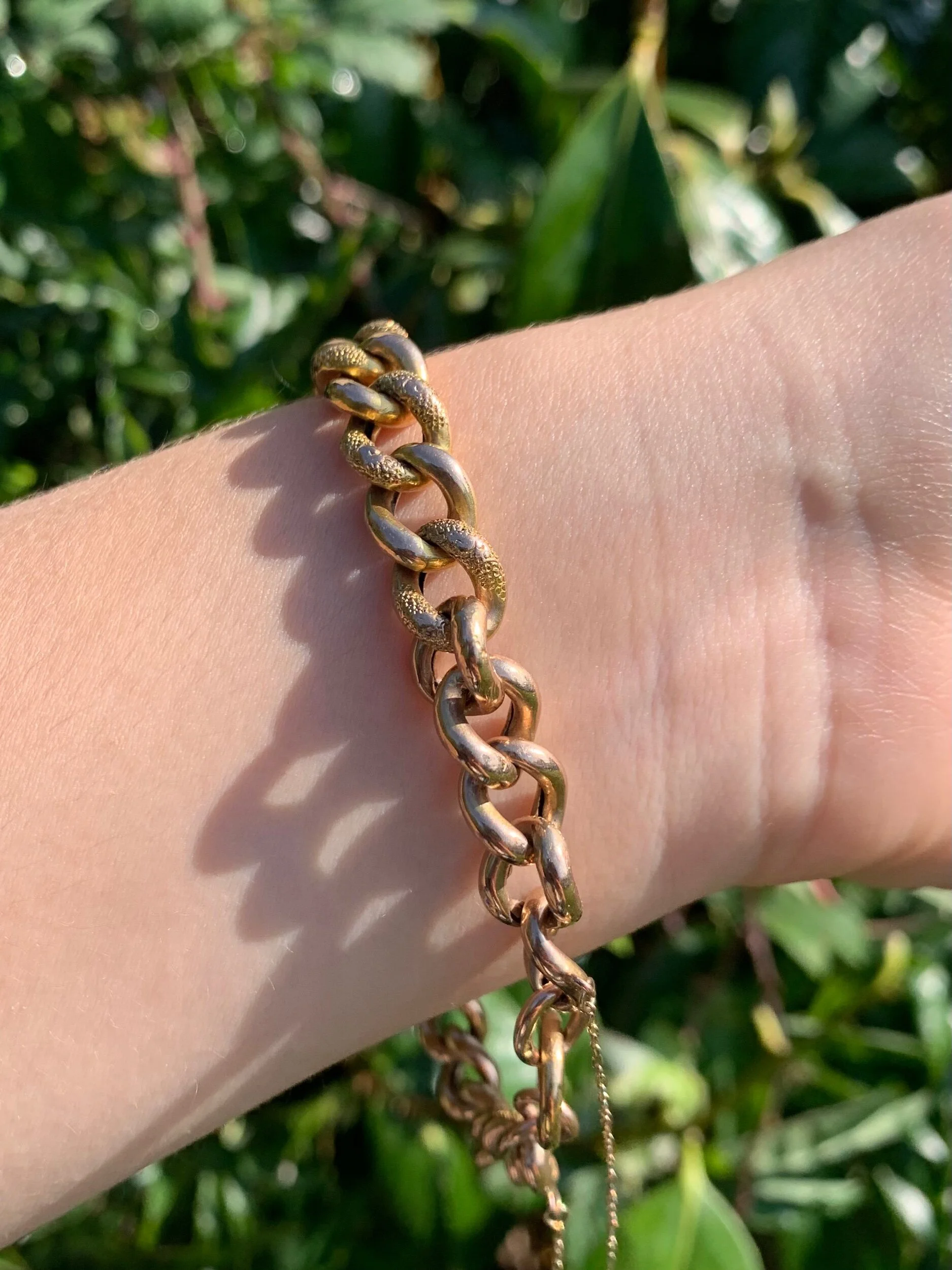 CDEEE572-31FB-430C-99EF-11DE8D34DF63