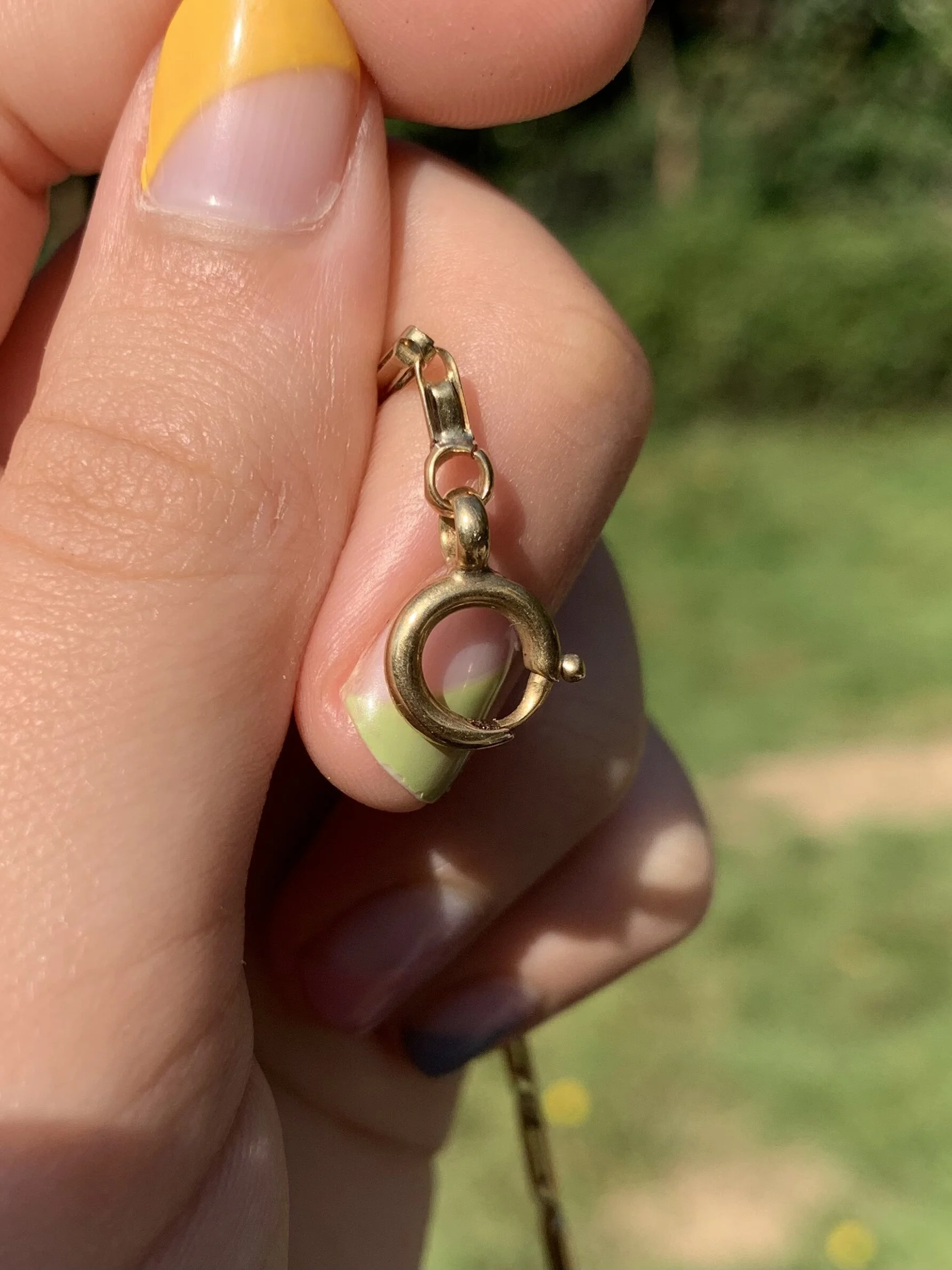 E19BCFCB-A404-477B-970F-23403FE109C2