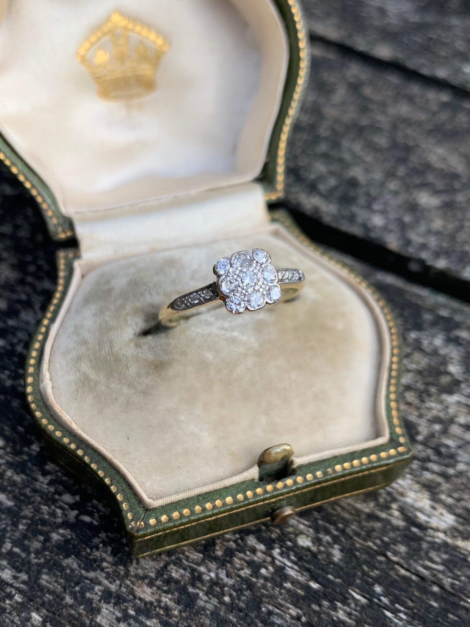 272596A8-C9E6-4750-A814-FB9BD742B476