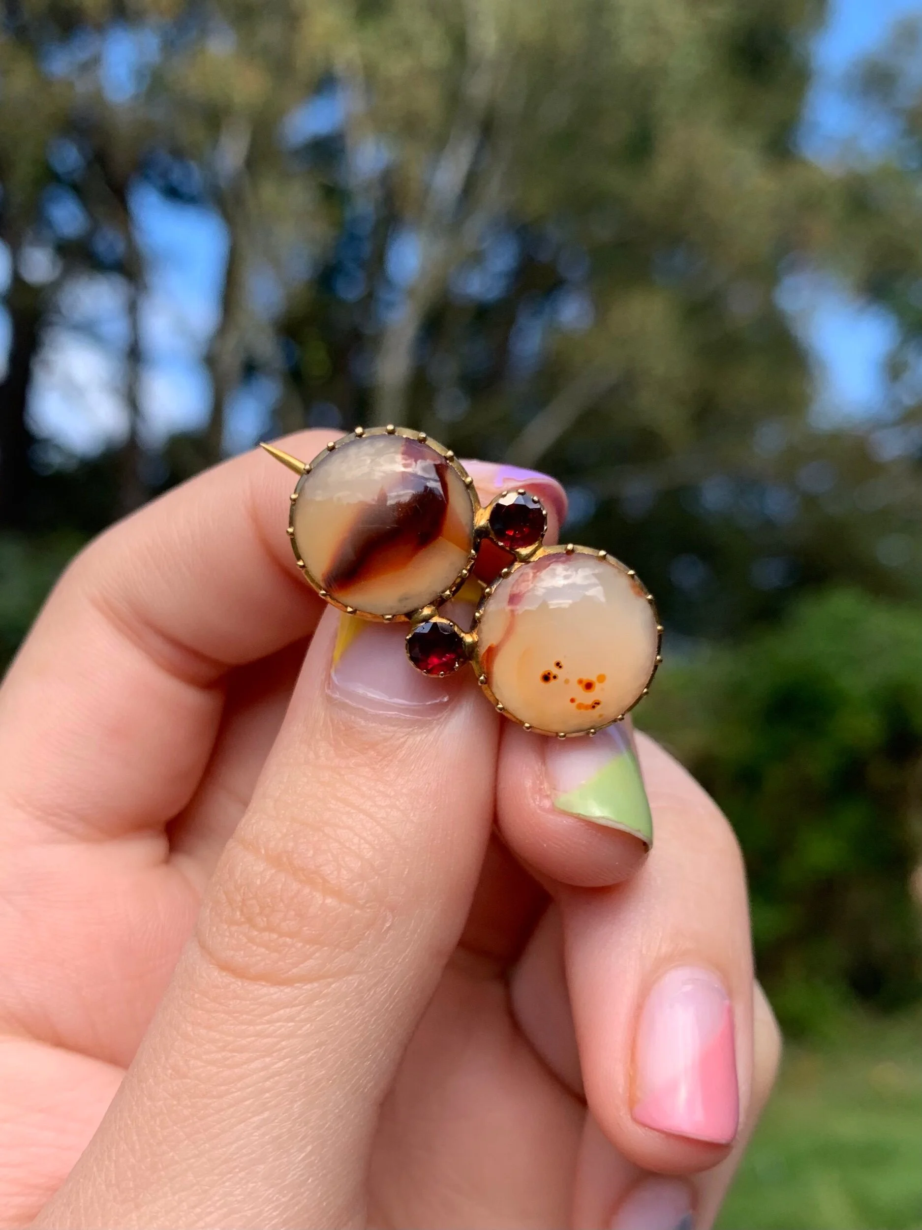 F99DB184-304B-4BDD-A718-3A13CF68B892