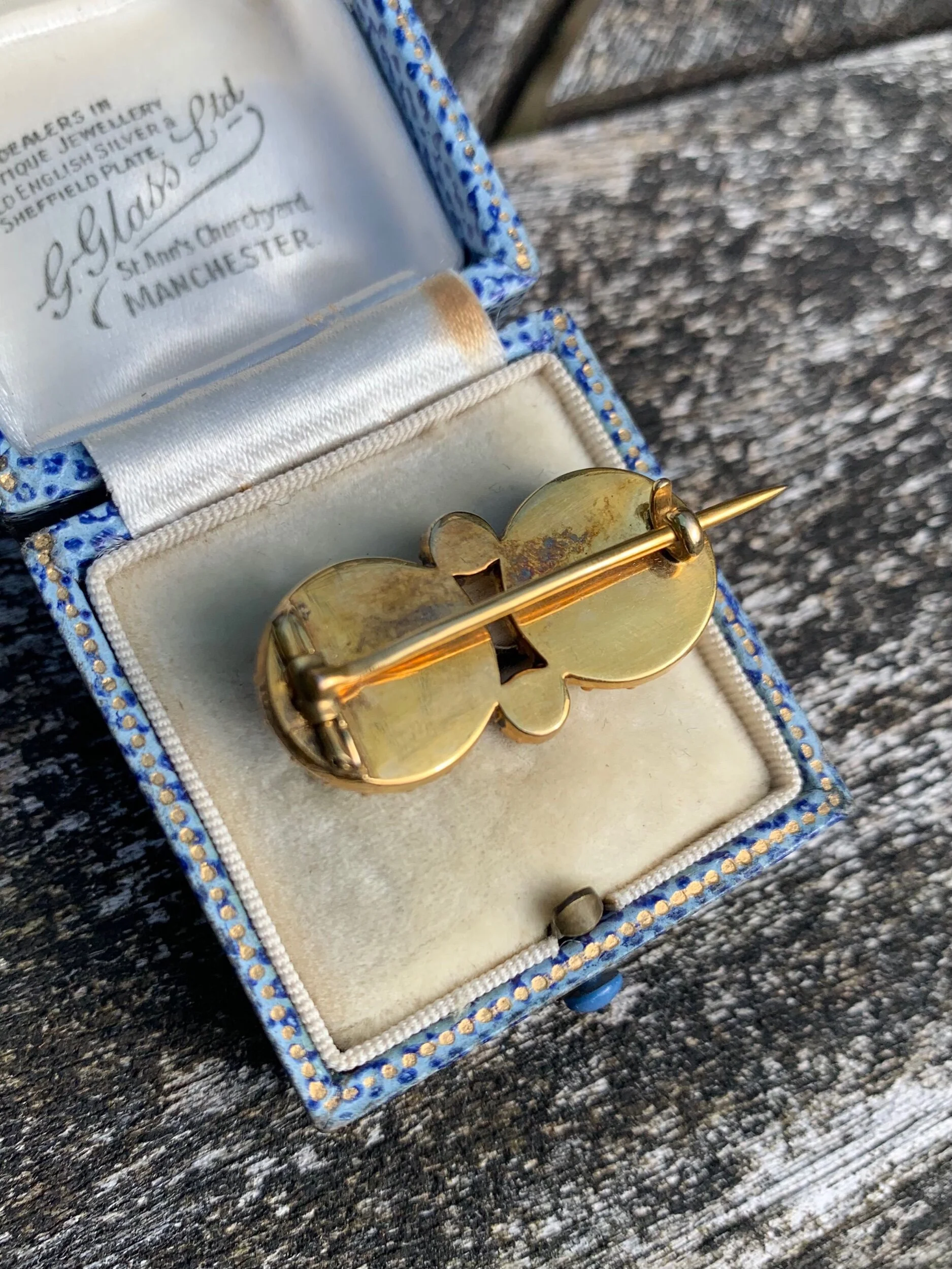 ED4CE001-7CDC-470B-9971-65592183F886