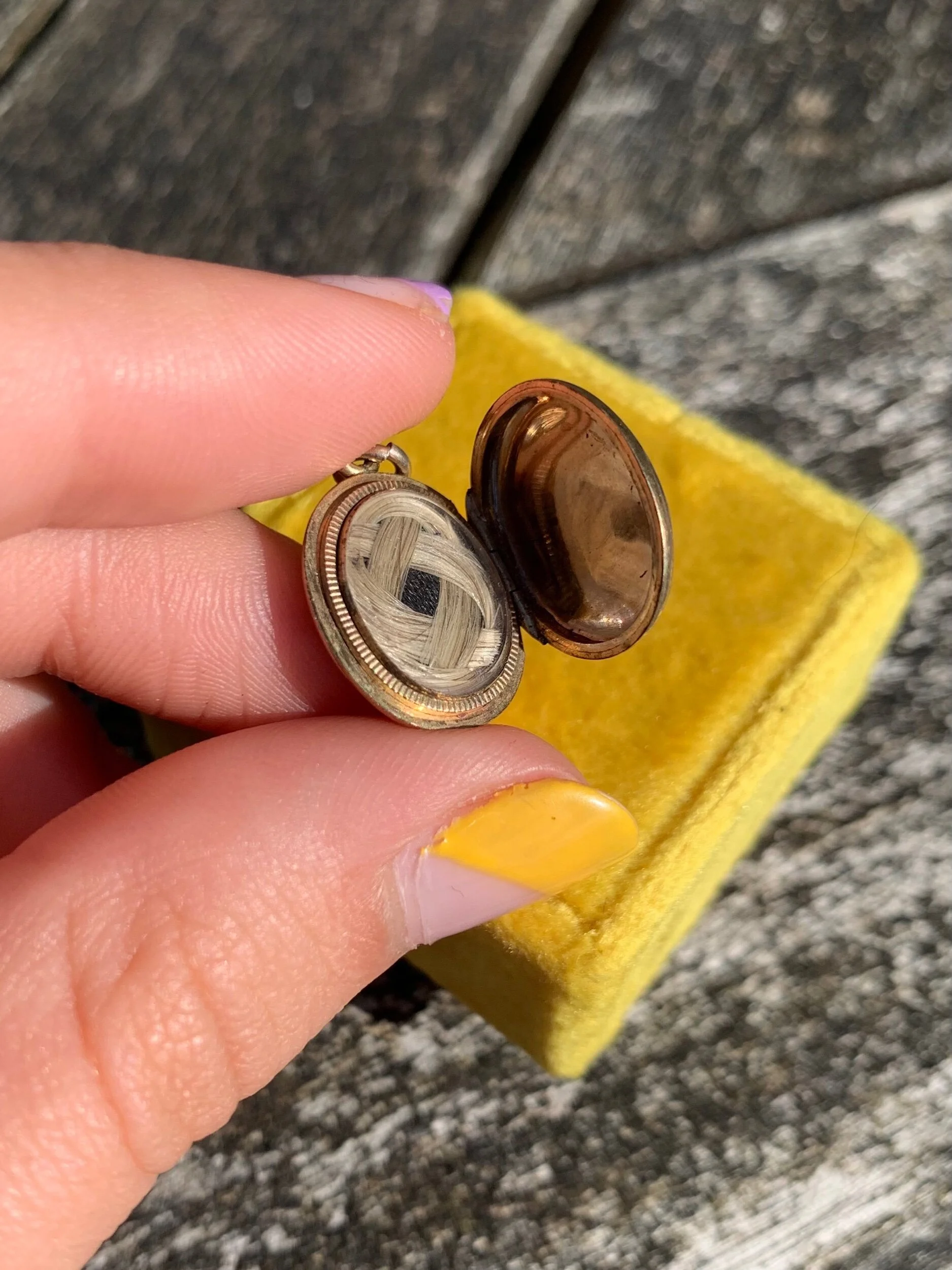 6ABCC120-B2D0-4E16-BD08-5E96DE87D864