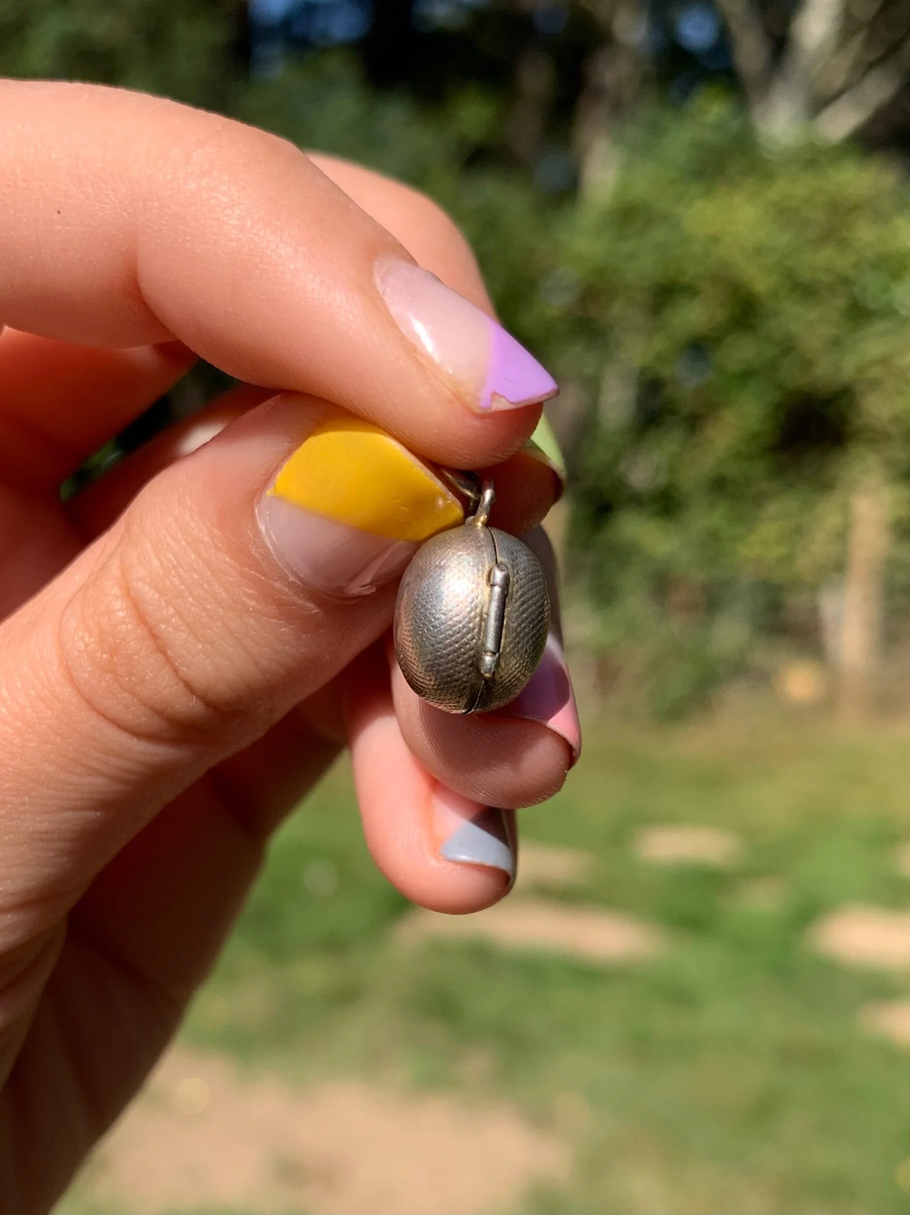 862E55A8-415F-45CB-8F09-682F99016E99