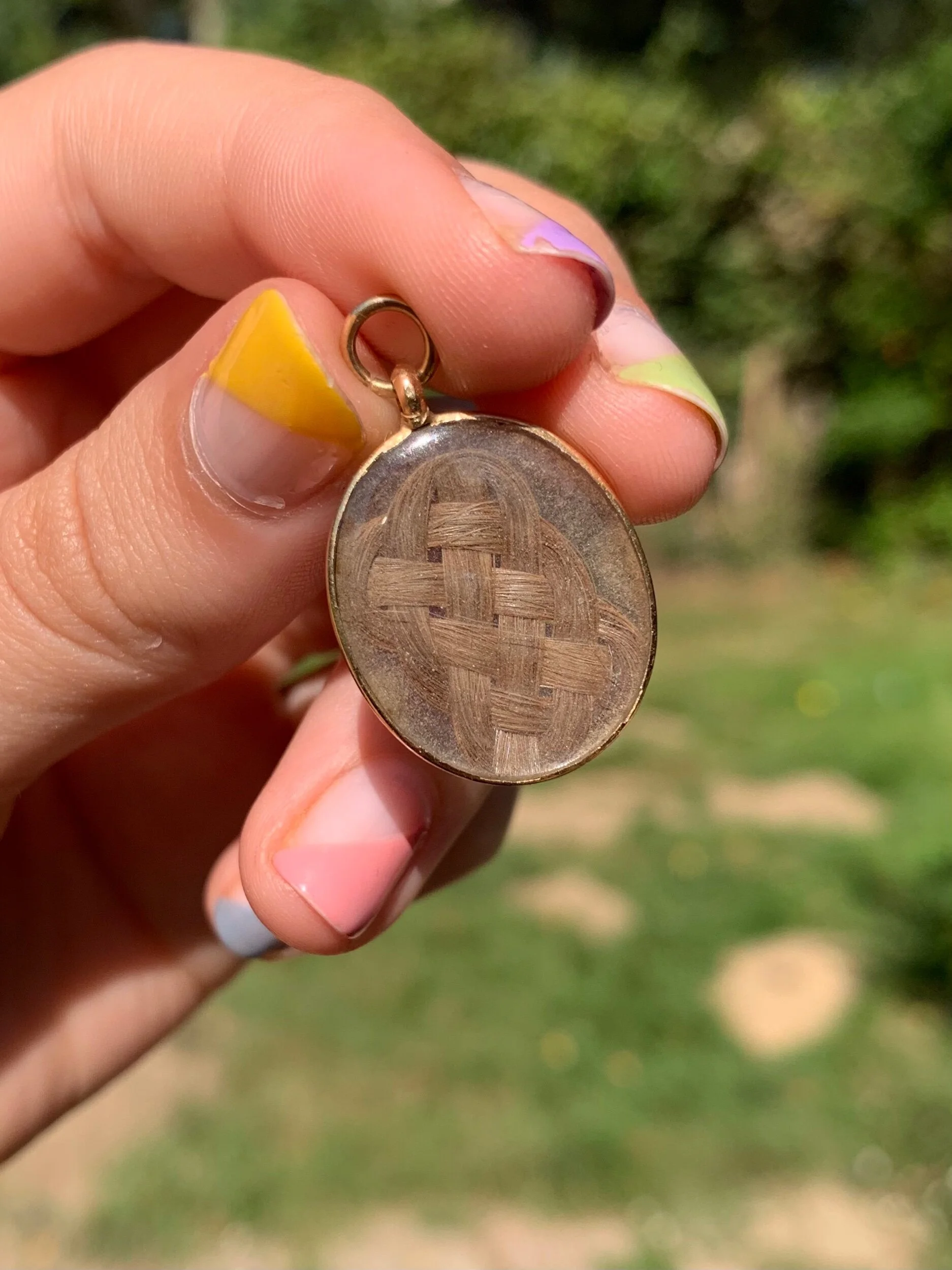 EB61A6D3-AB66-43AE-9570-607C830D9E23