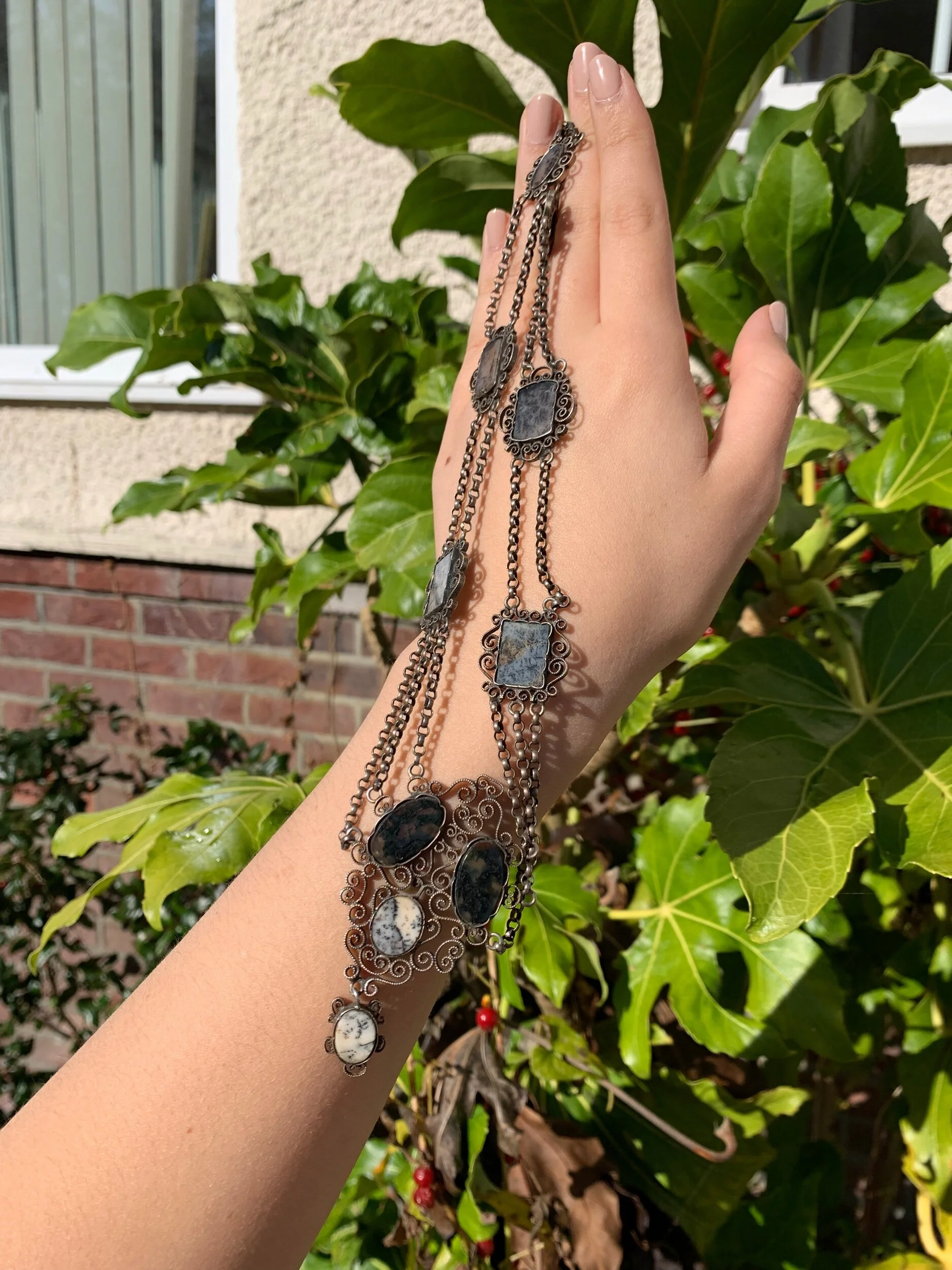 86391E07-2E19-4762-B9BA-004A3CBB6842