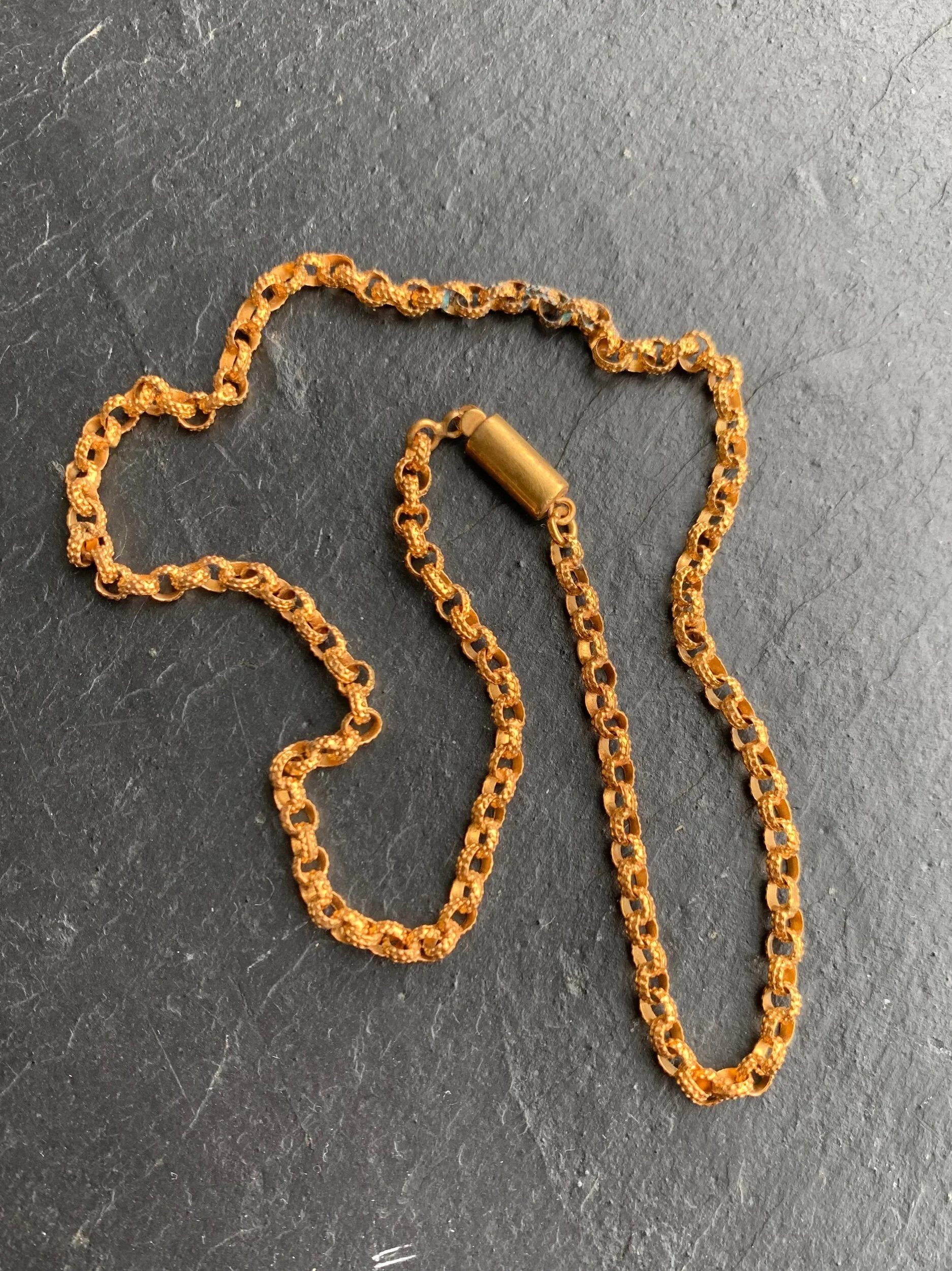 7FD6F1AE-FC37-47C5-A973-DB392DBEE9FB