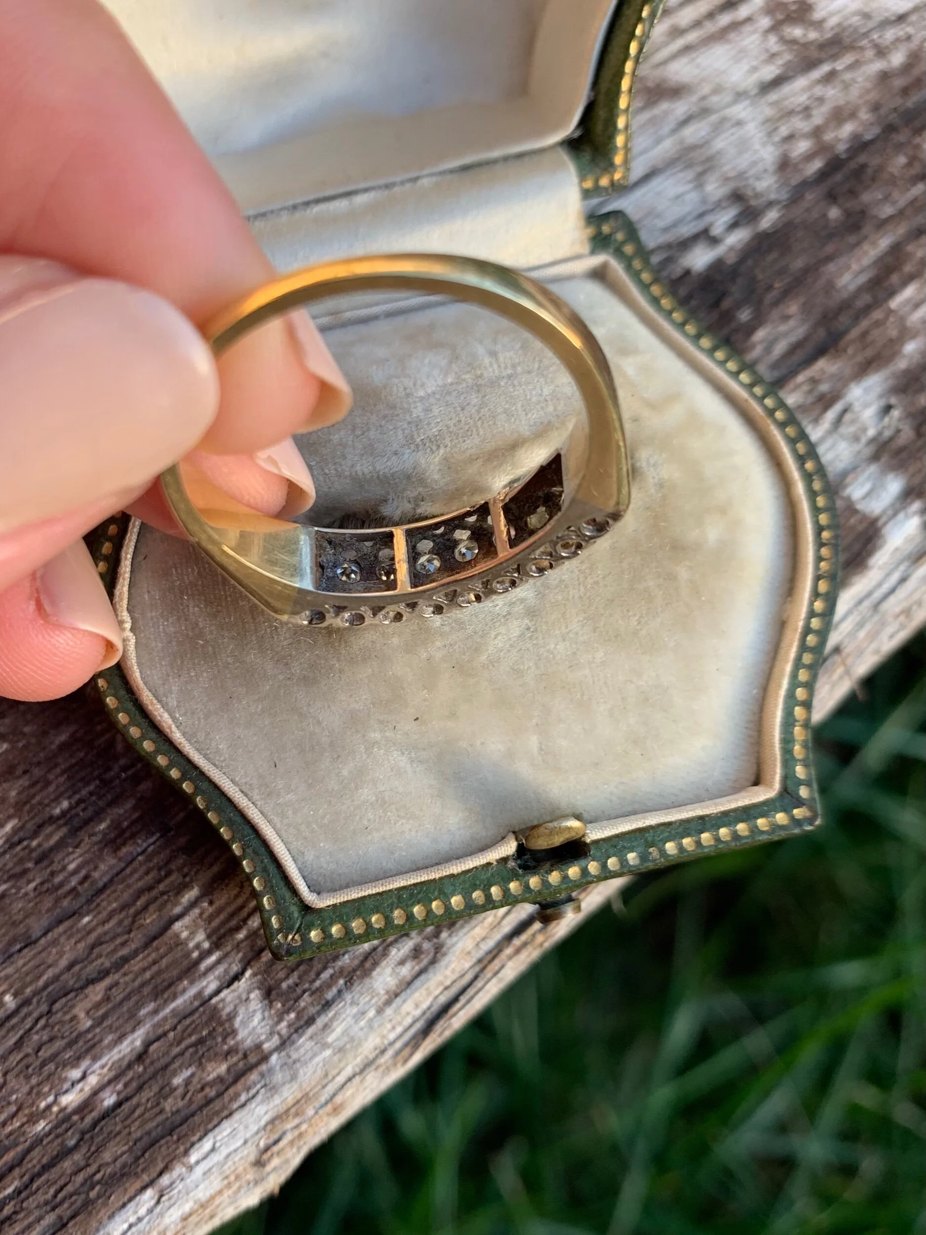 21DD959E-8563-4ADC-99DE-CFD4B3FE7182