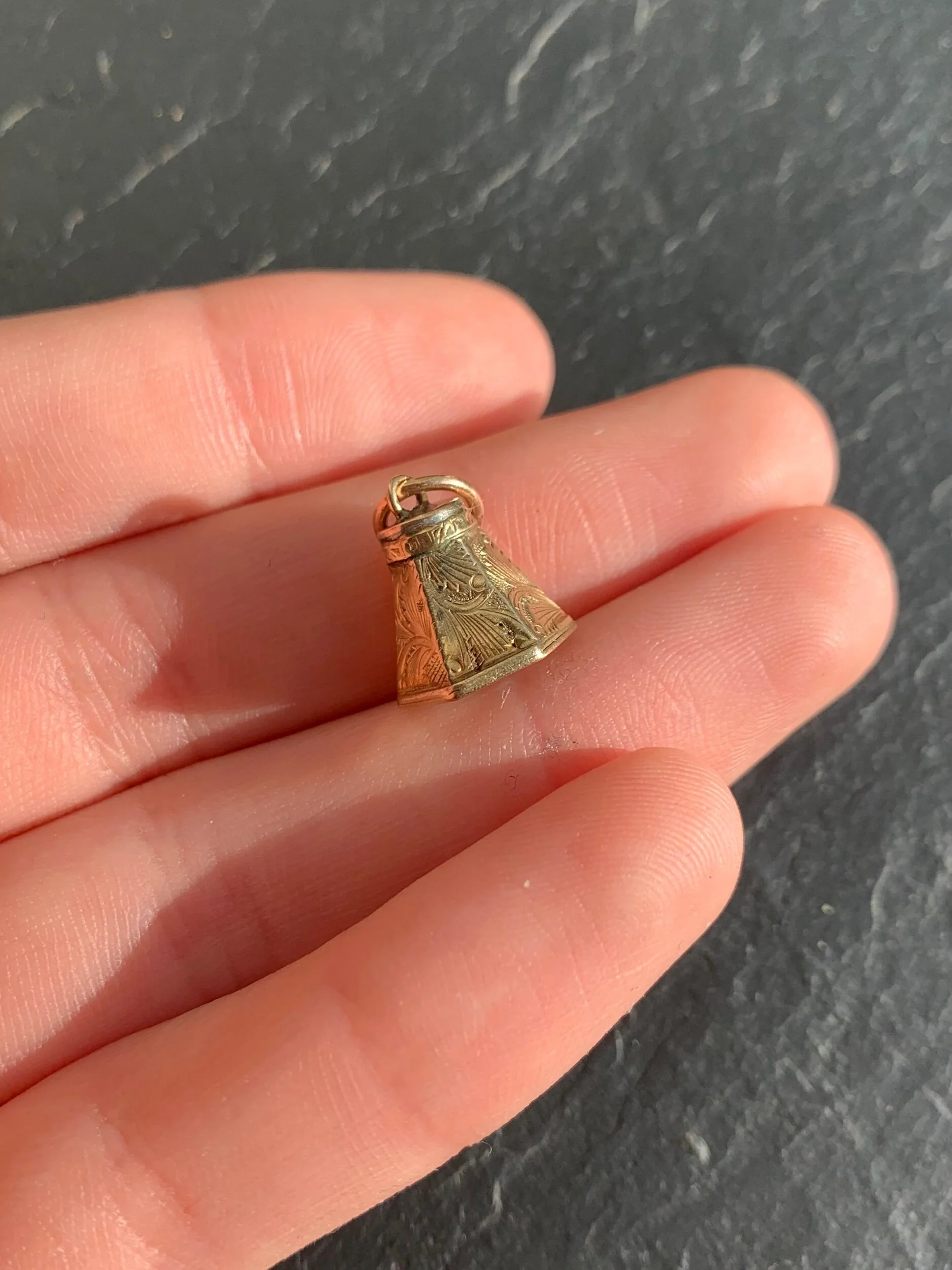 885153CD-A62B-47E1-9630-6CE80ECCA911