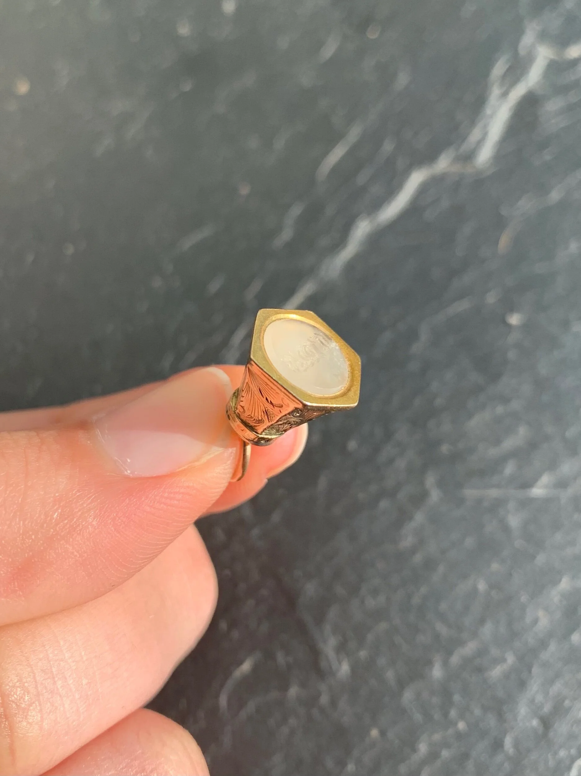 E93F64C8-E9FF-40A2-A06B-BB82B8B860E0