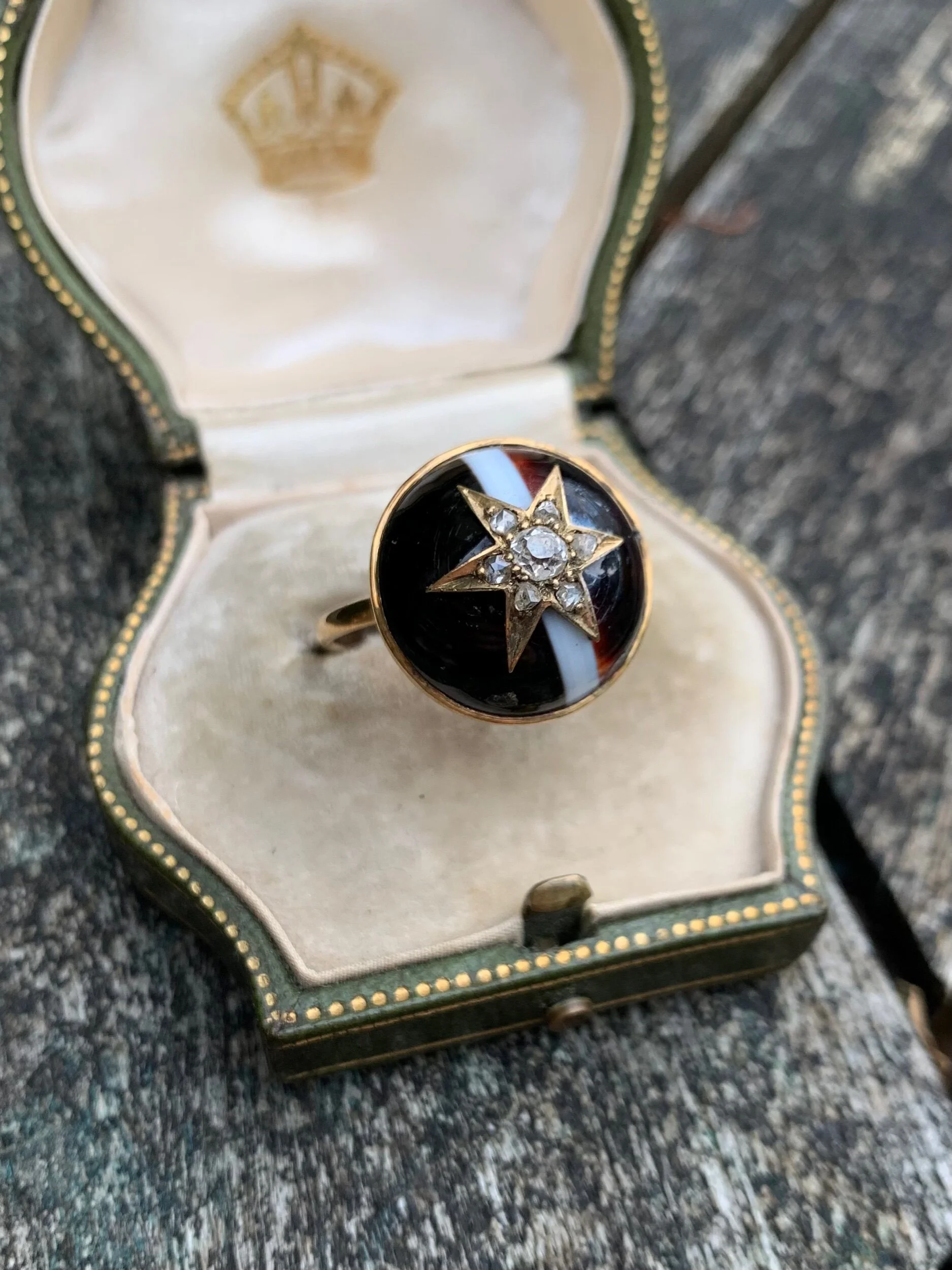 58219A16-4094-495F-802D-EECCF0FFCCB3