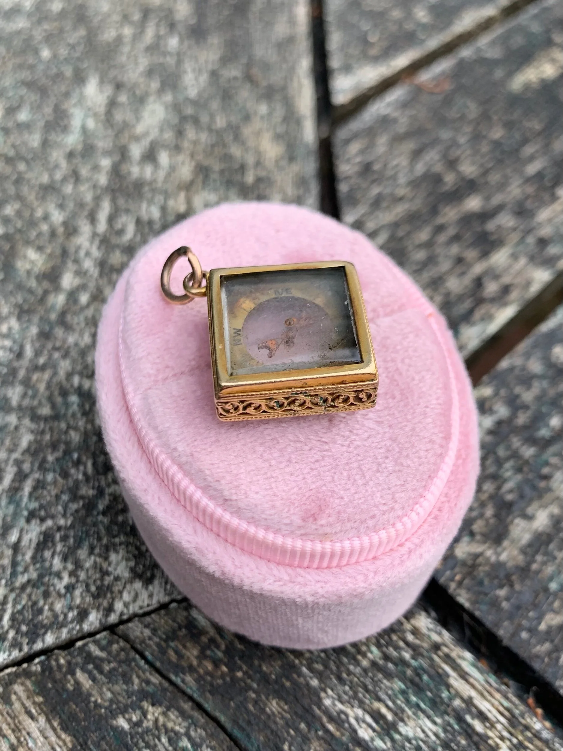 BD9C6F5F-7EC2-43F1-AEB5-D3236C0CF852