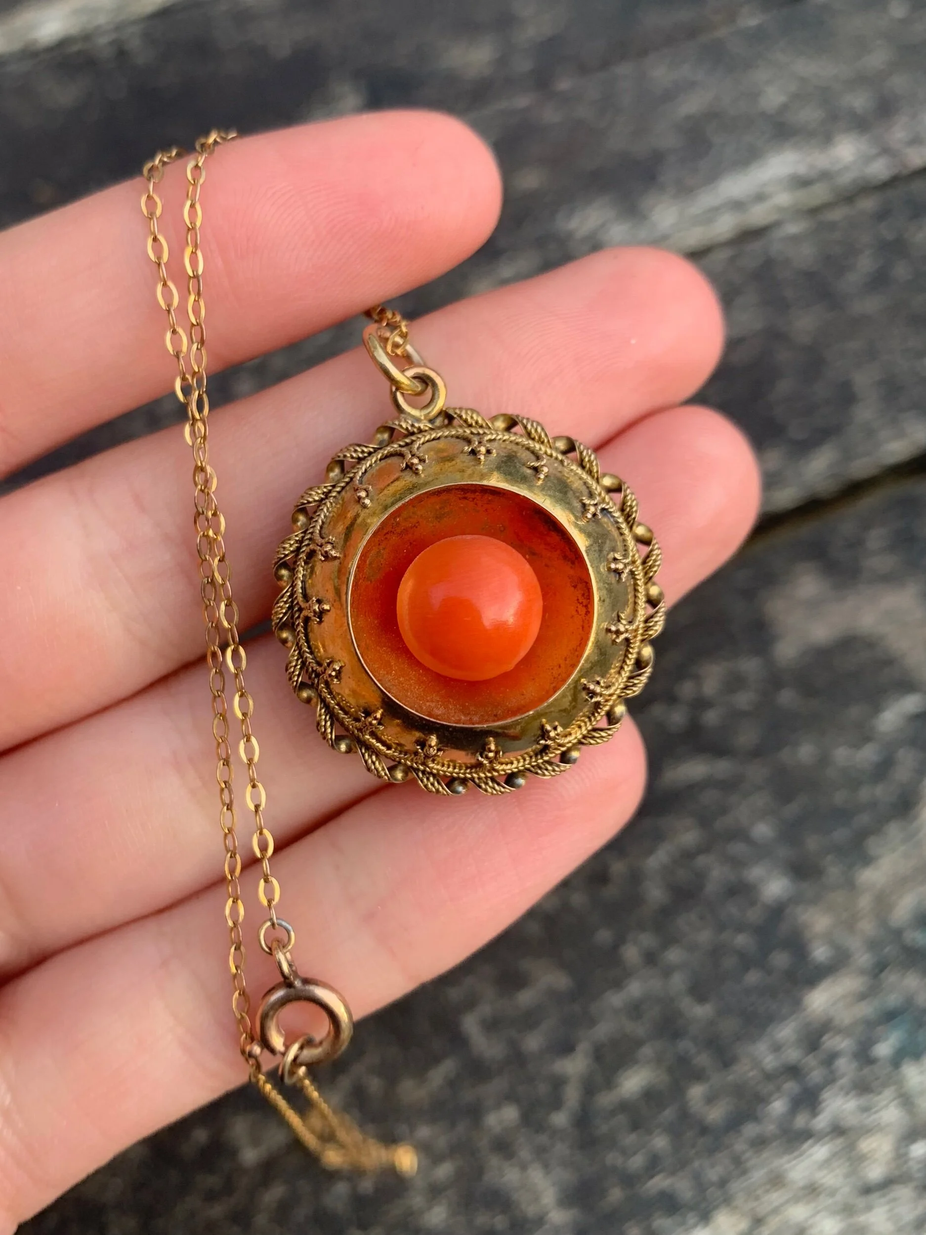 1F2C1A6E-3334-4D7E-9800-28554DAF5EE3