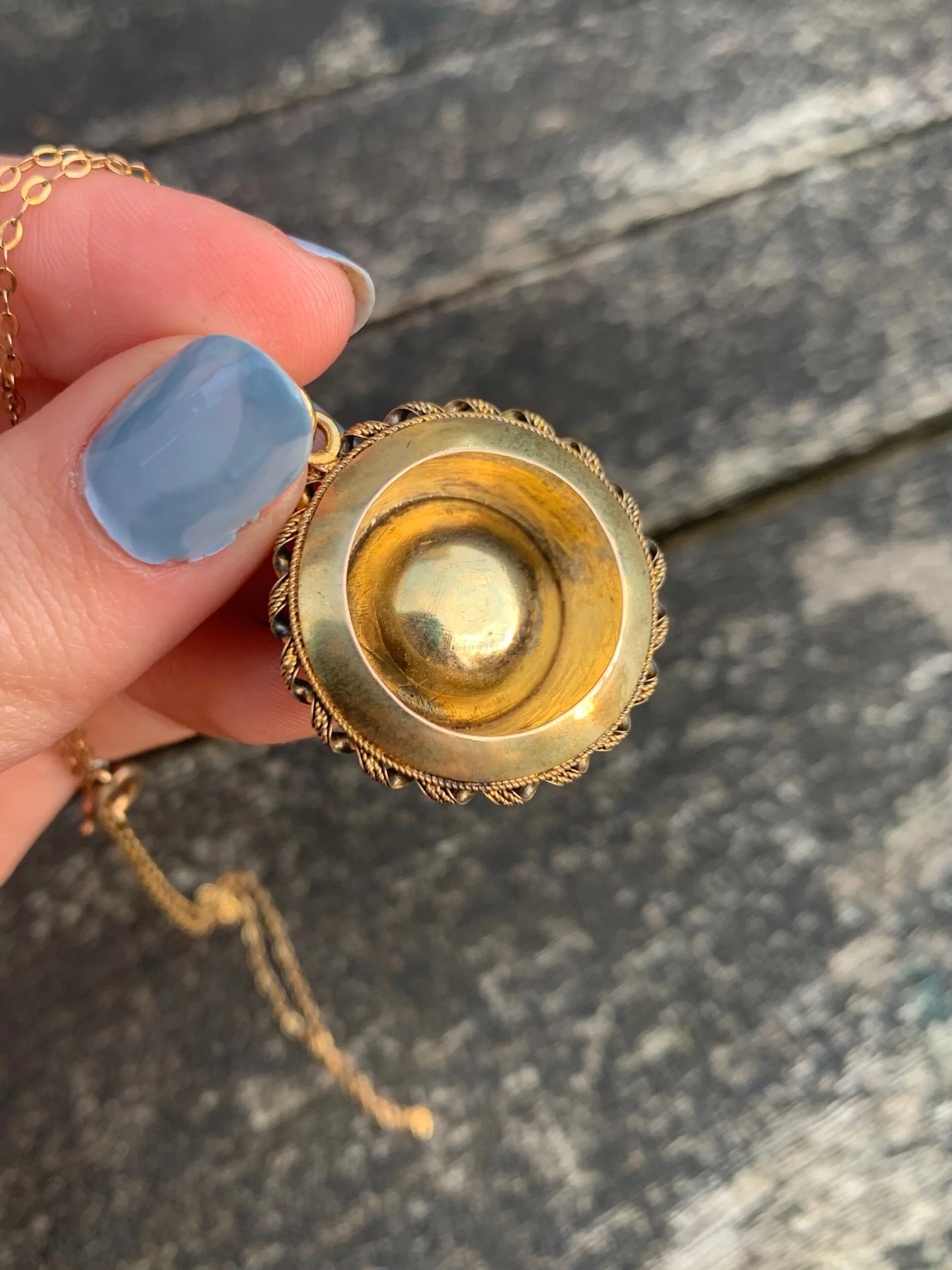 C941294D-ACB5-4295-B1F3-83B5711041D8