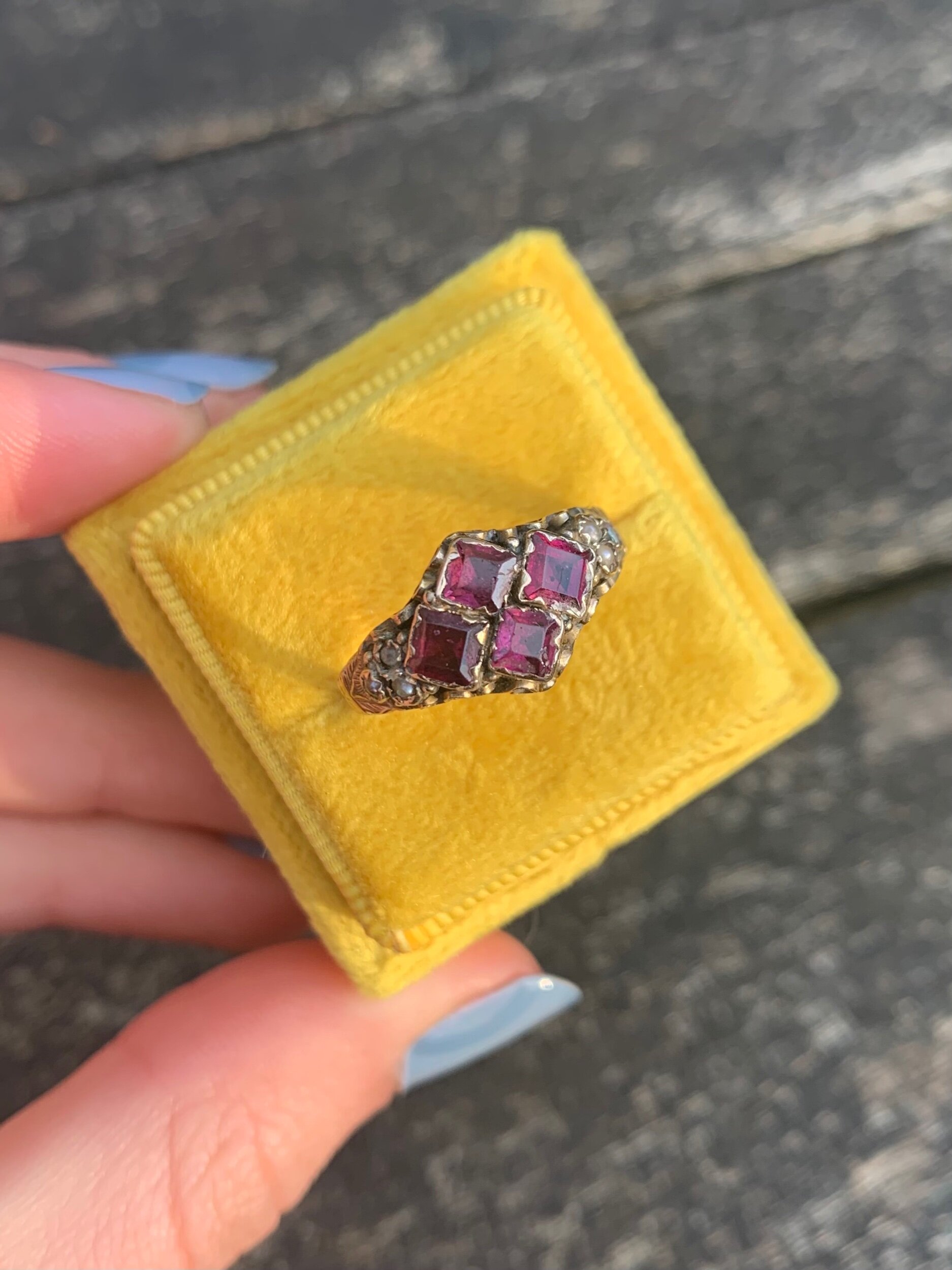 D03B349D-20C2-4942-8804-8C700C40E9D1