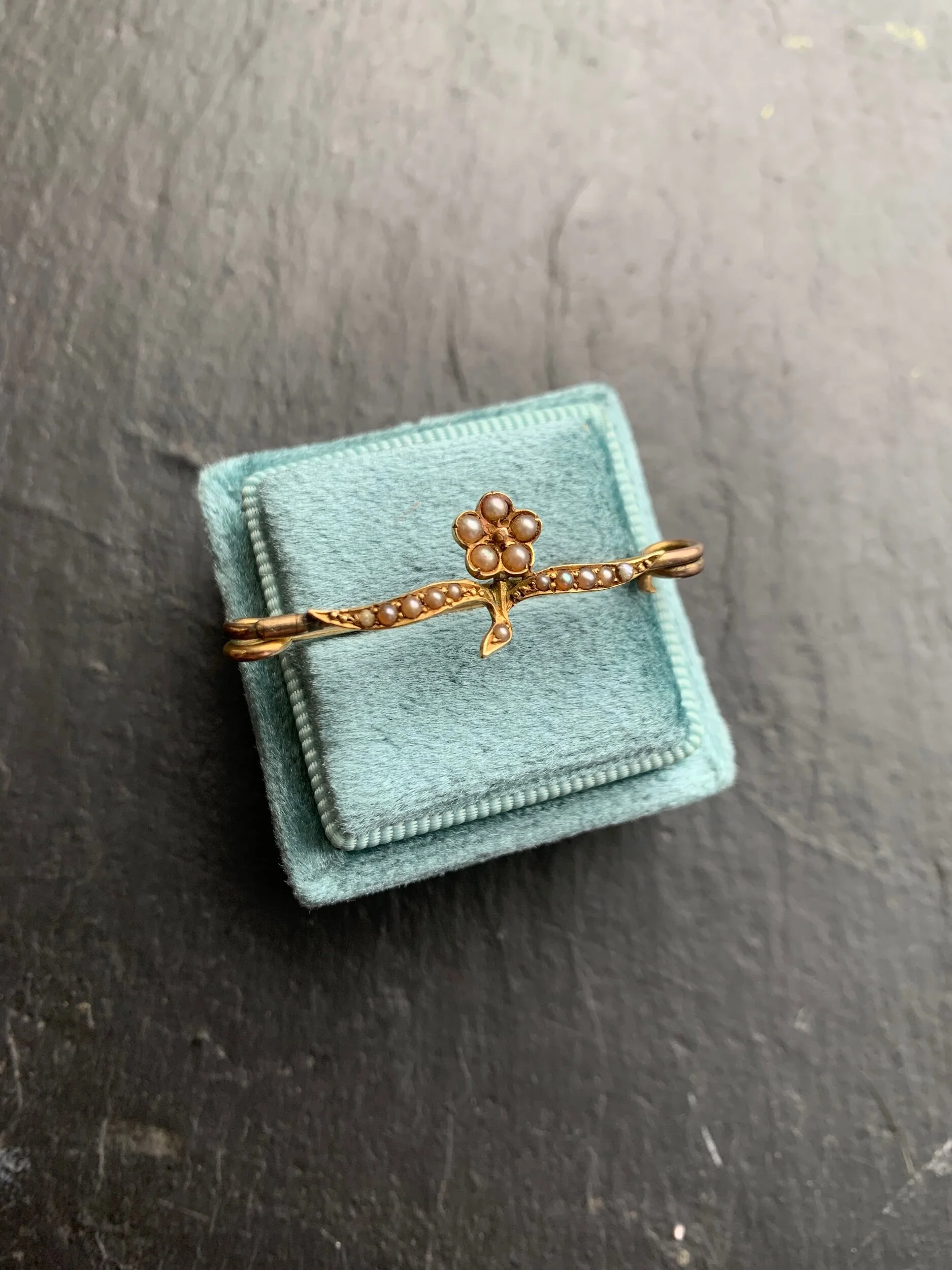 CDA762C5-3AD6-4BF9-B748-7A47C792485F