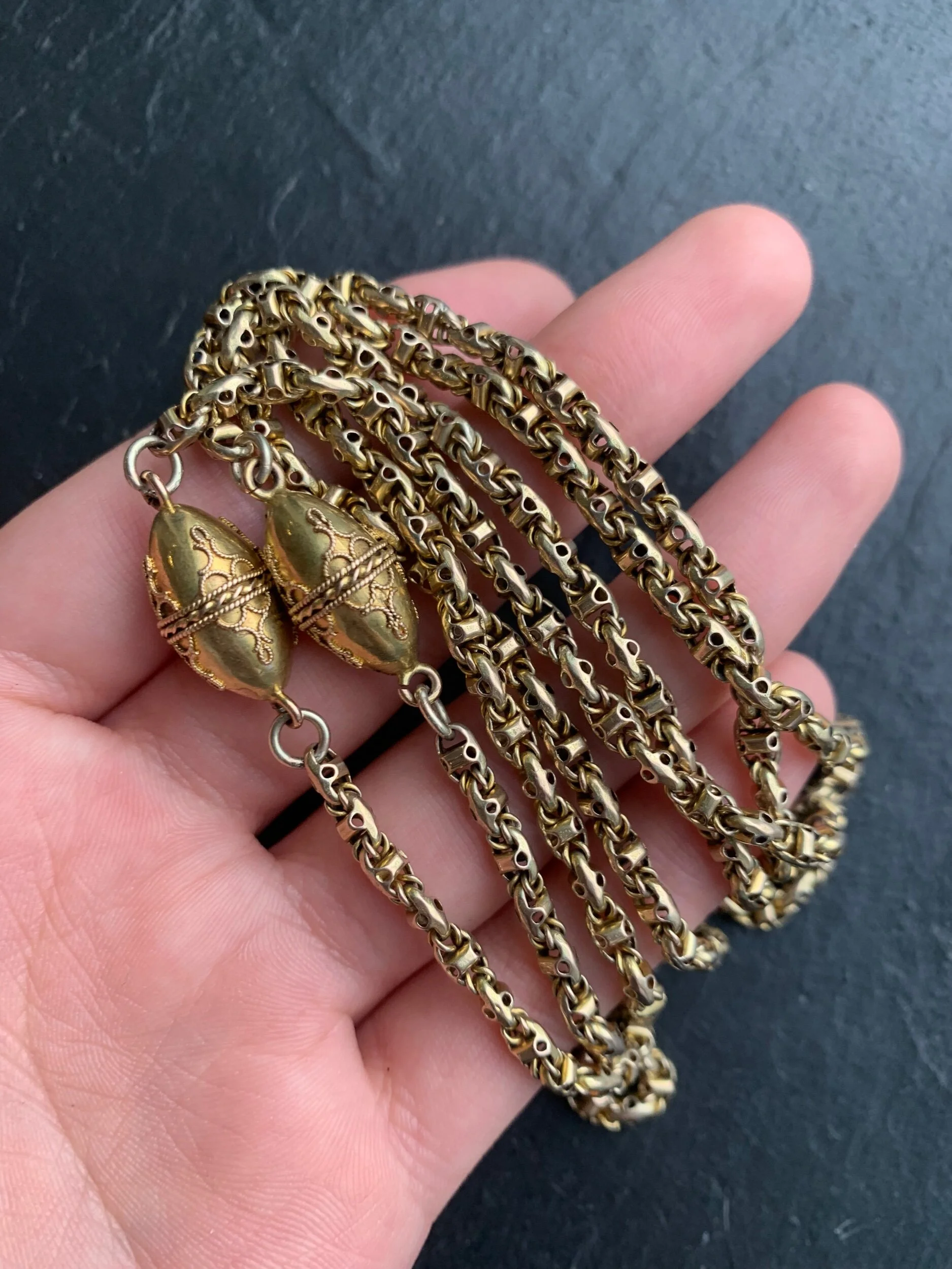 143FB918-F0B4-4C70-AB3F-B1B3B1CAAE1F