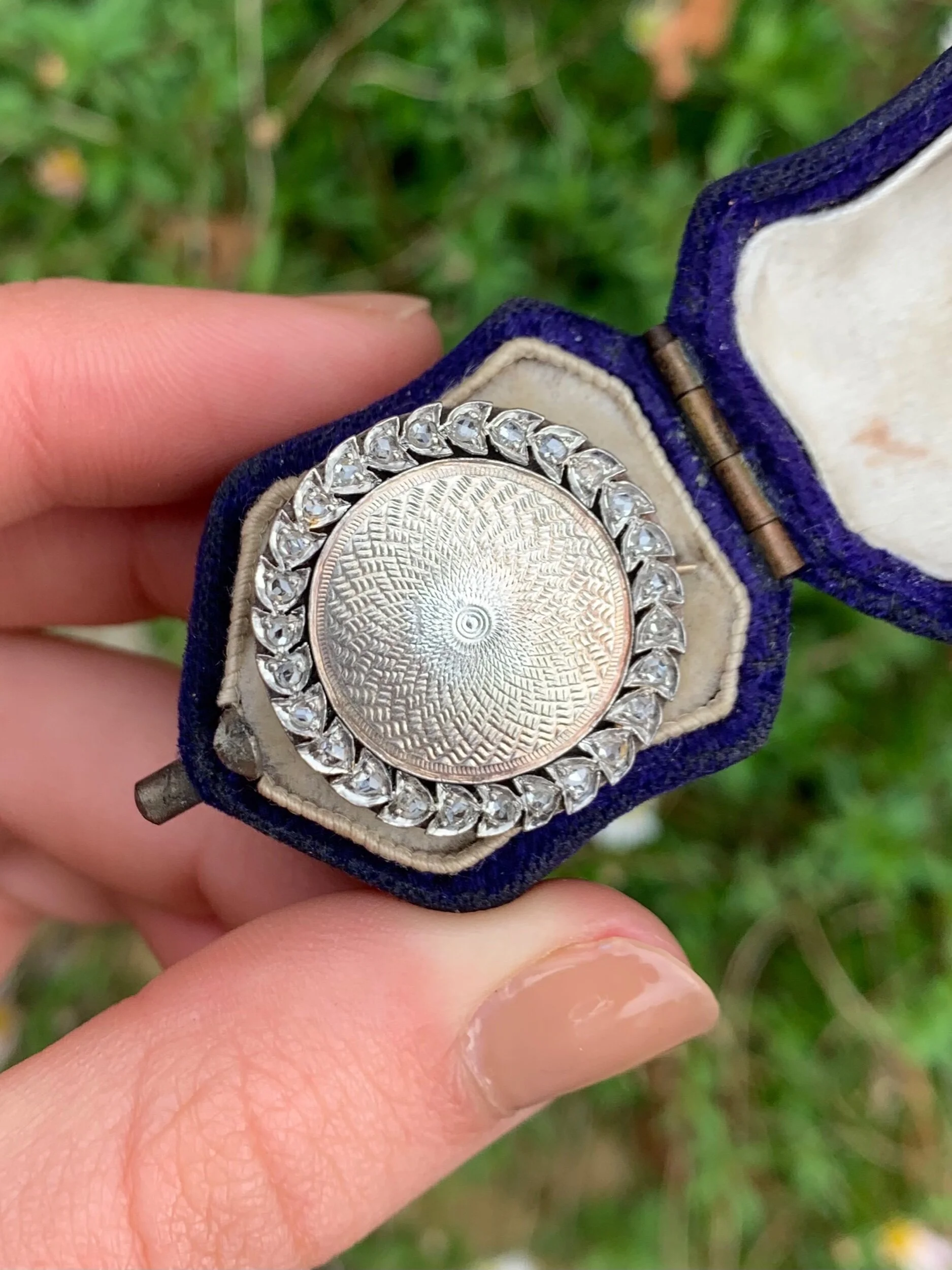 25EAFF3B-9CE7-4C21-AE20-BCE9A6998B57