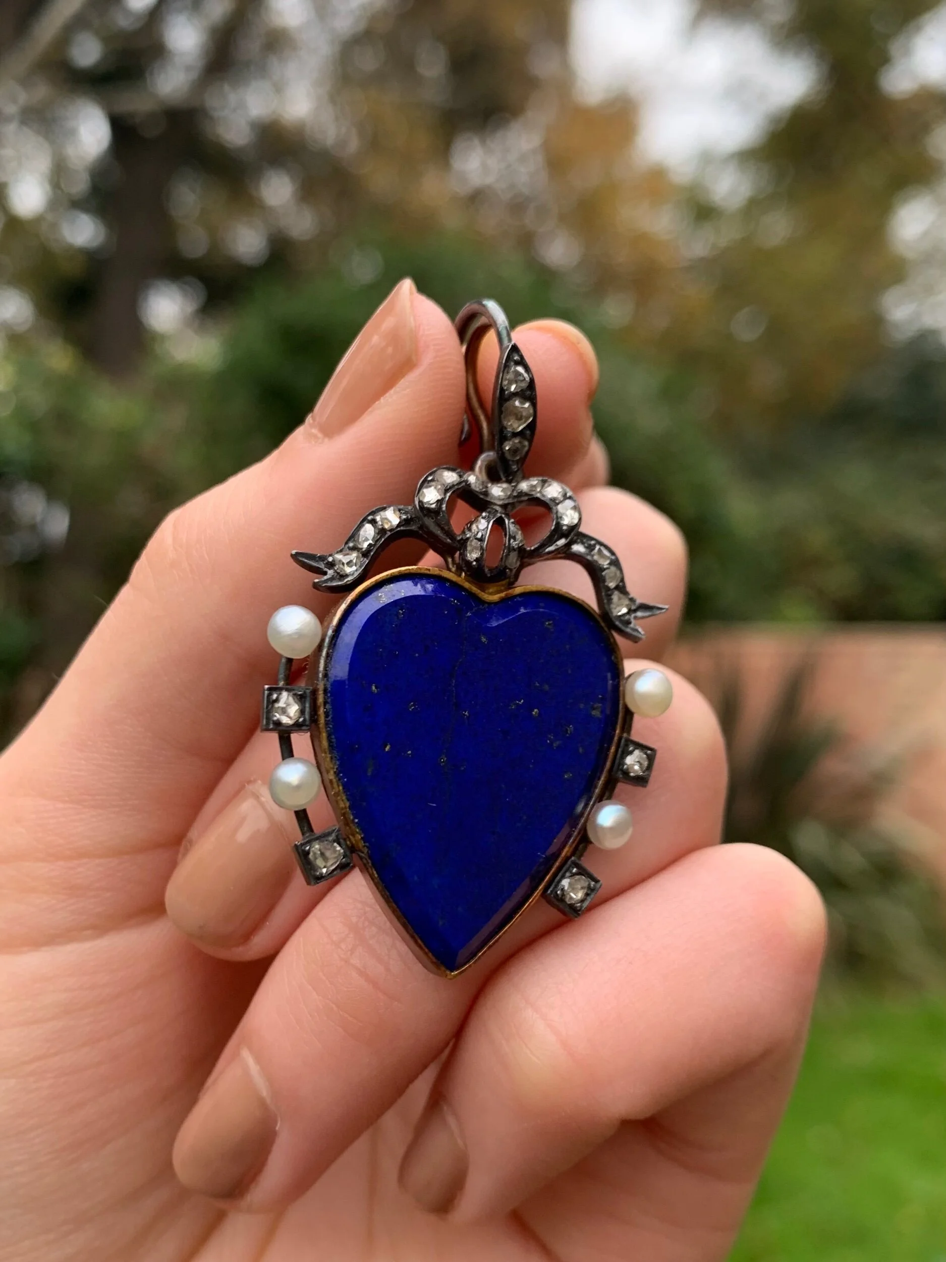 E351D148-B912-475D-A73A-548ABE6288A4