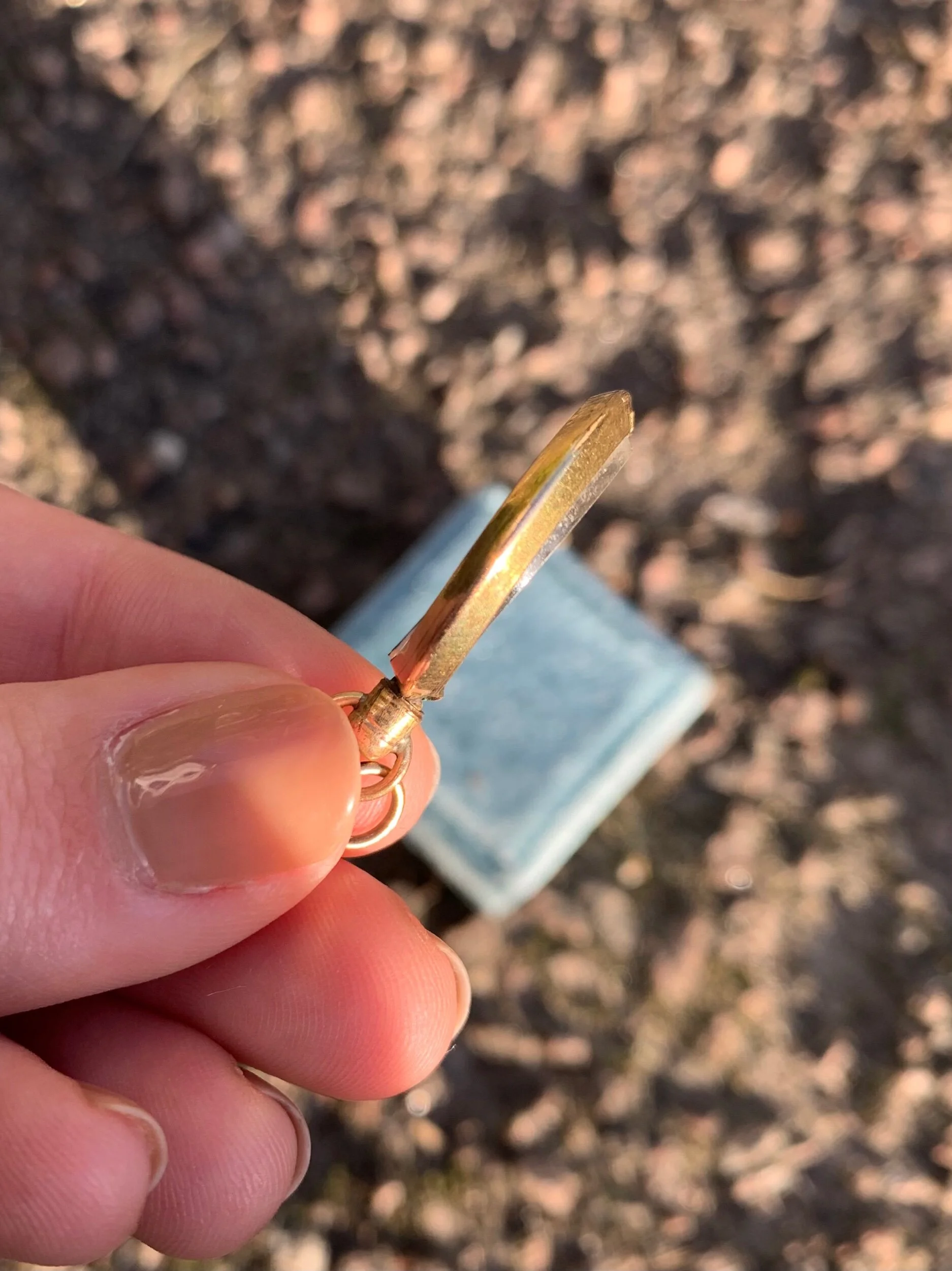 BC7D8882-434B-4225-8C7F-113D565B145B