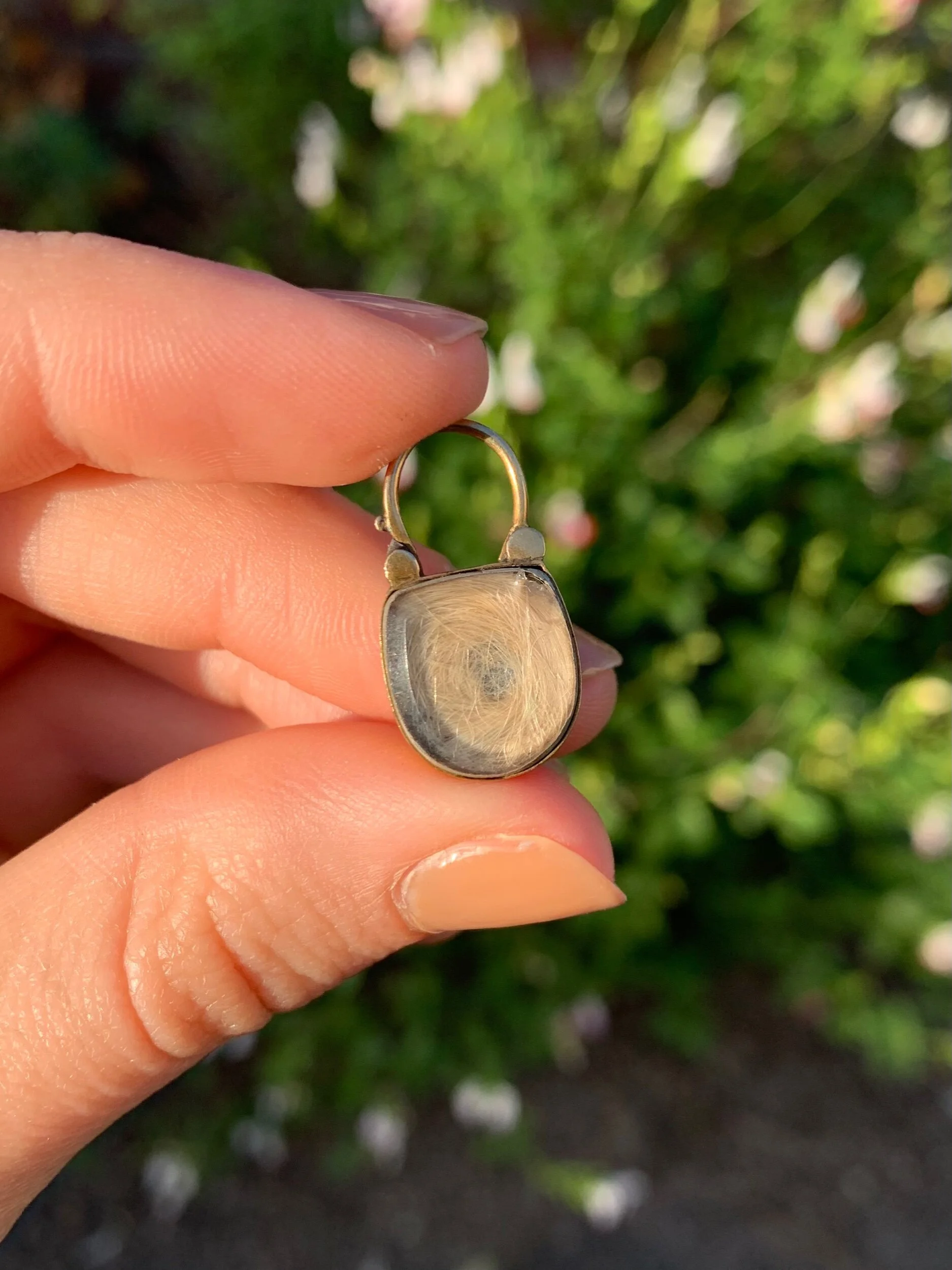 05517DA5-3019-4753-807C-4638A2E85555