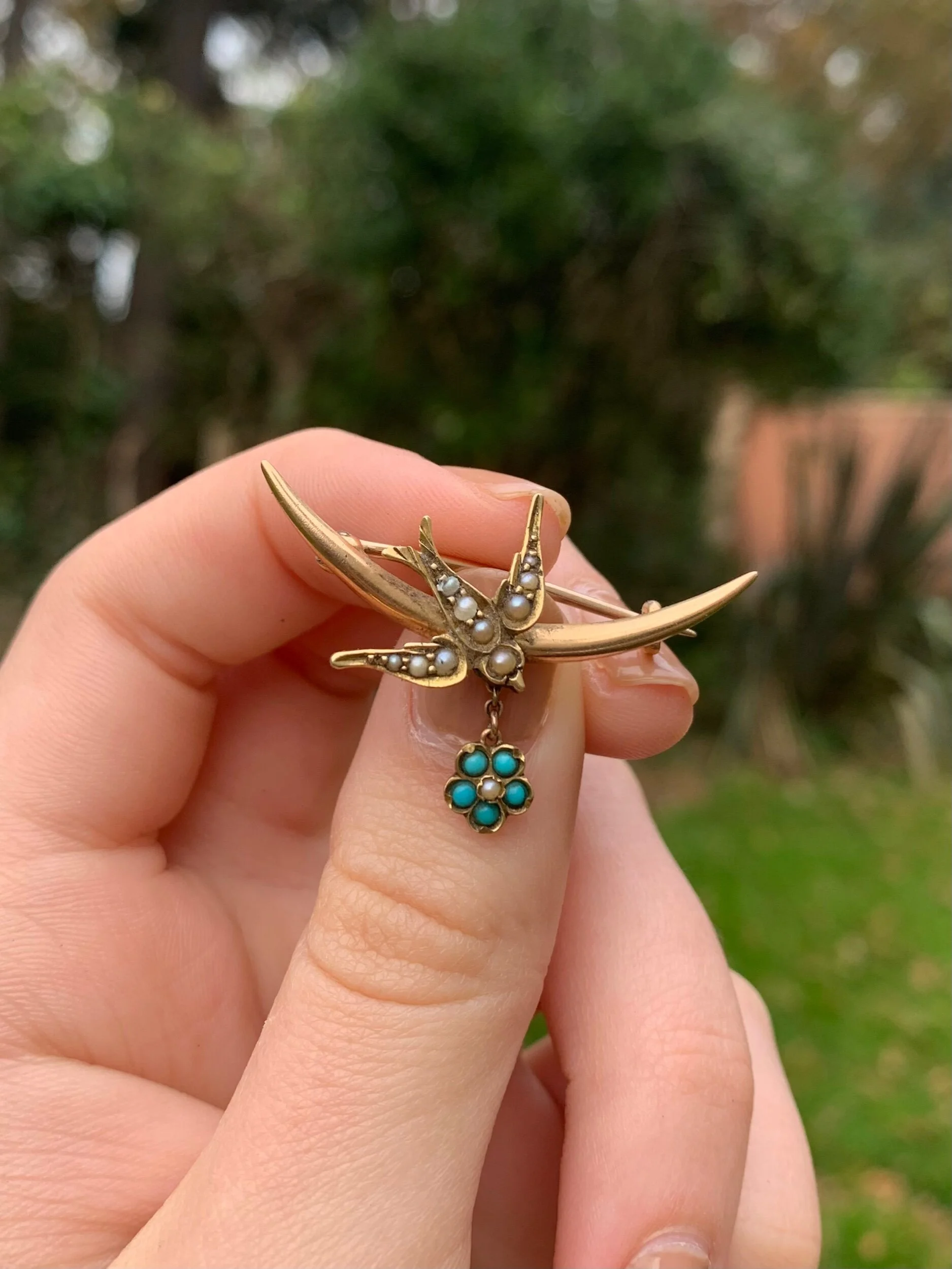 AF1682DB-19E1-4EE6-BC3C-F2458F484A19