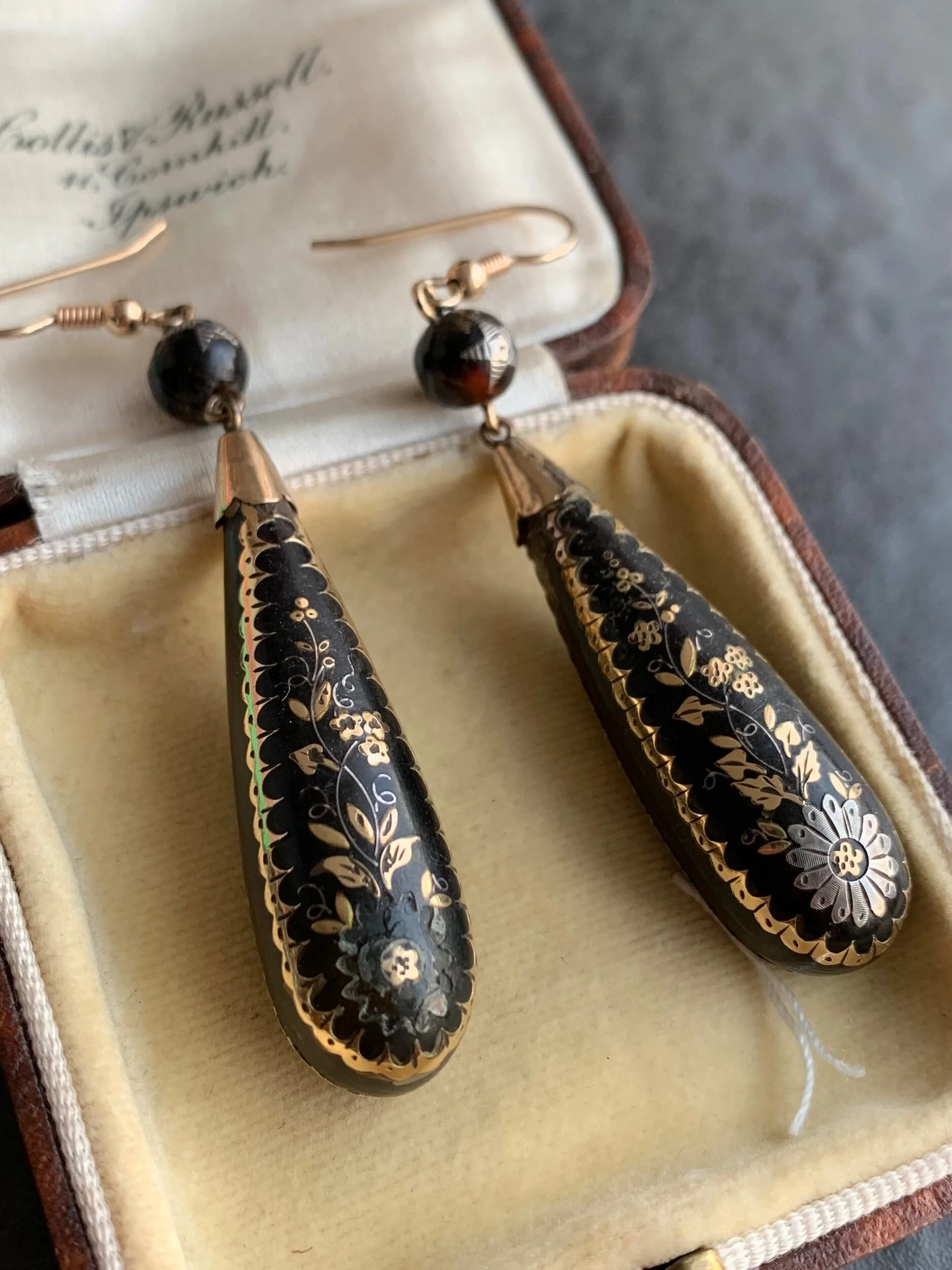 E4403A73-6AC0-460E-9DE6-74407B9F73C7